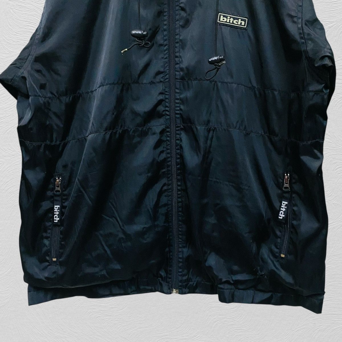 Santa Cruz Skateboards Vintage 90s Bitch Hoodie lightjacket windbreaker Size US XL / EU 56 / 4 - 3 Thumbnail