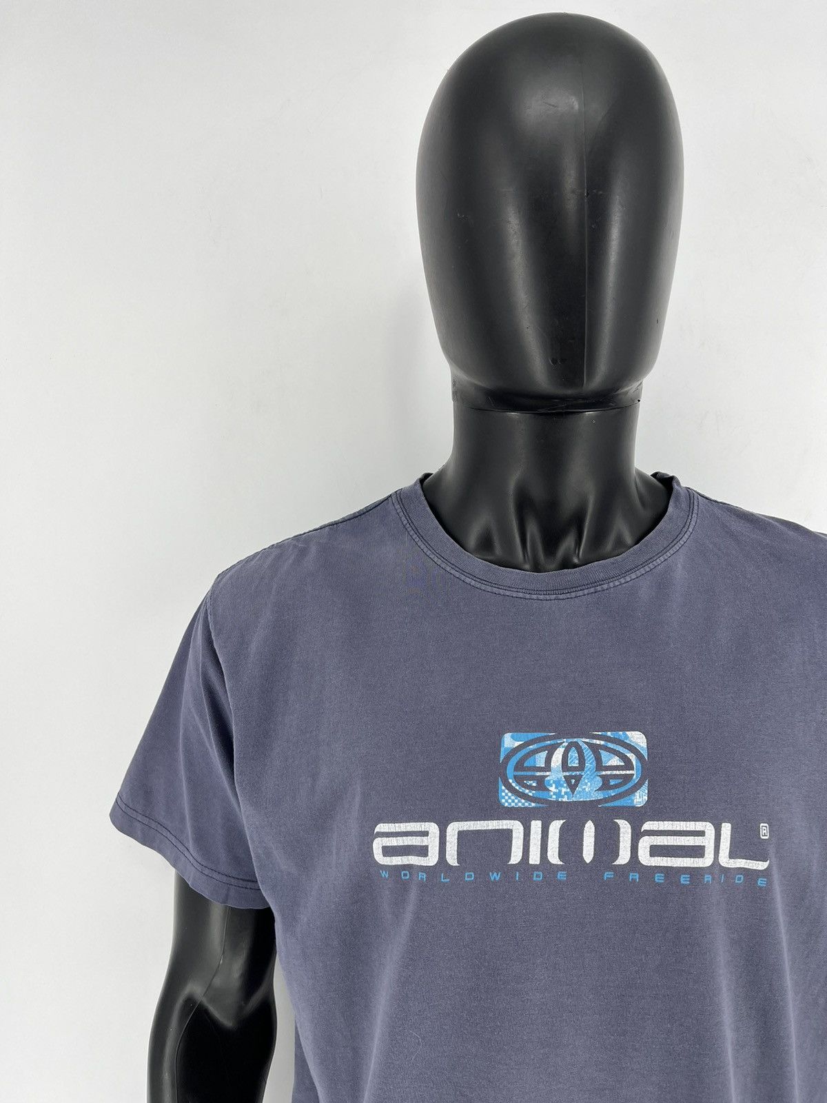Vintage Vintage Y2K ANIMAL SKATE Big Logo Tee Streetwear 90s Style Size US L / EU 52-54 / 3 - 6 Thumbnail