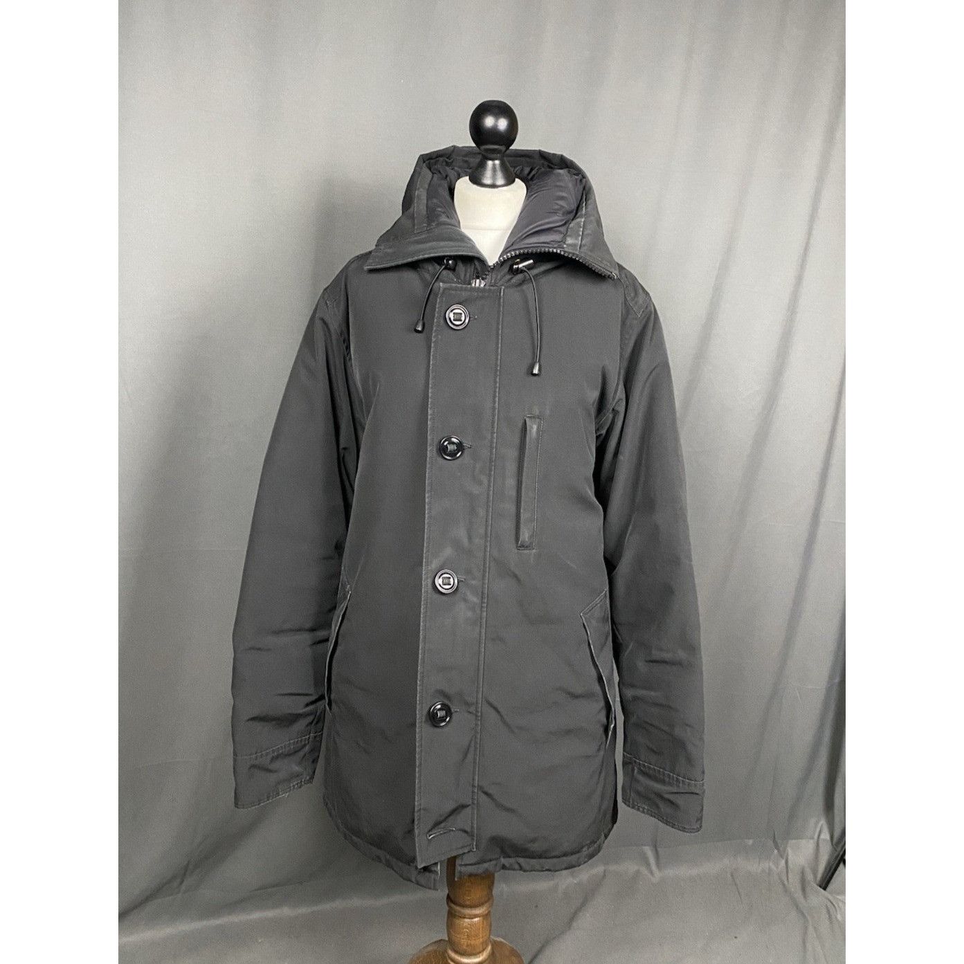 Canada Goose Canada Goose Women's Black Down Insulated Parka Jacket Size Size L / US 10 / IT 46 - 1 Thumbnail