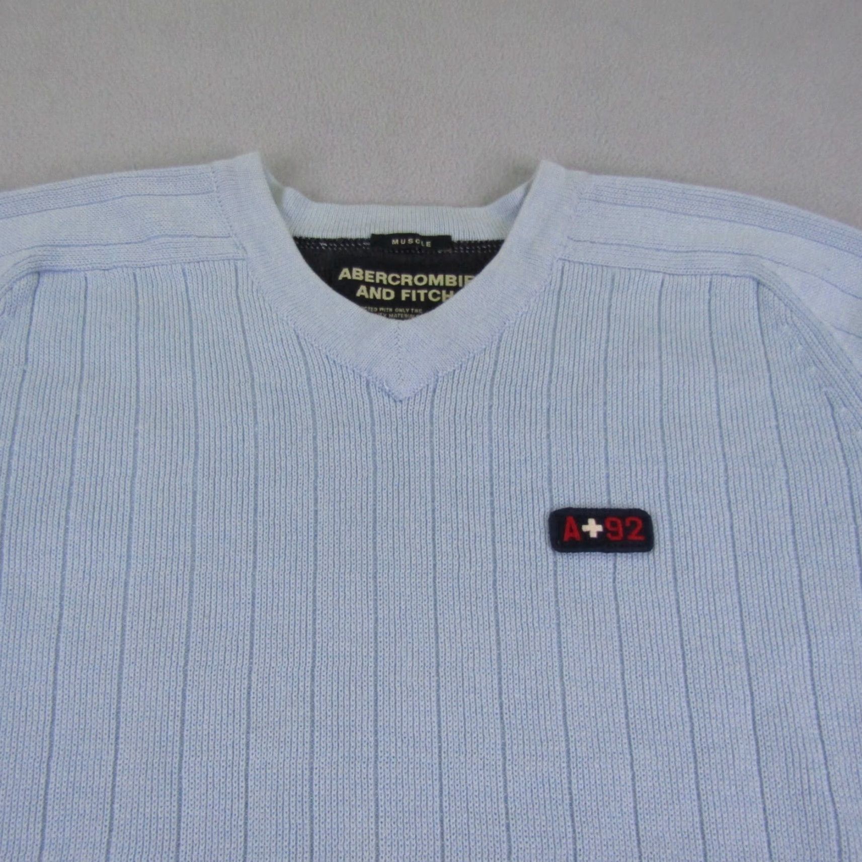 Abercrombie & Fitch VINTAGE Abercrombie & Fitch Sweater Mens XL Blue V-Neck Pullover Shirt? Size US XL / EU 56 / 4 - 2 Thumbnail