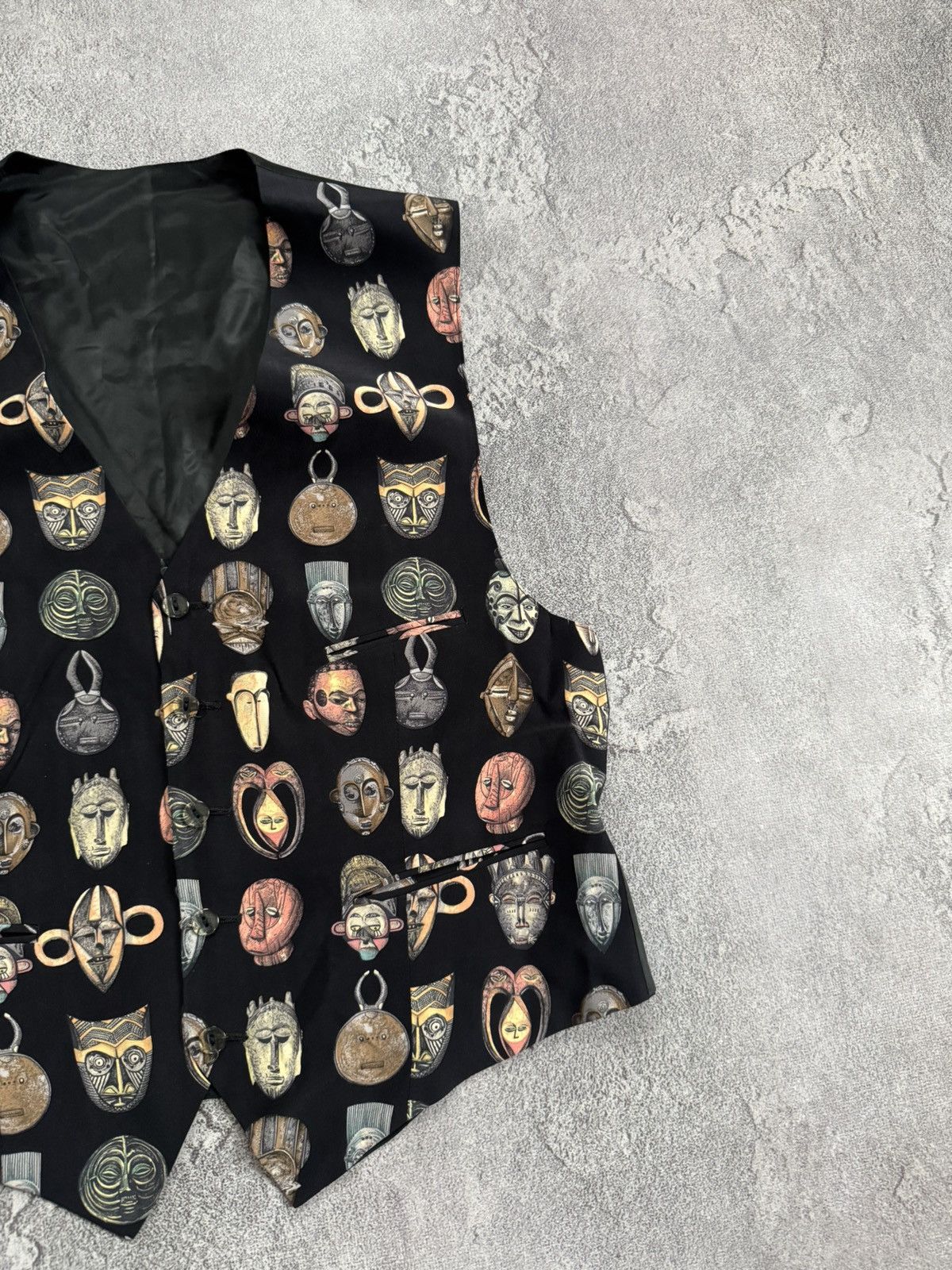 Other Roberto Angelico Vintage vest African Mask Printed retro 90s Size US M / EU 48-50 / 2 - 3 Thumbnail