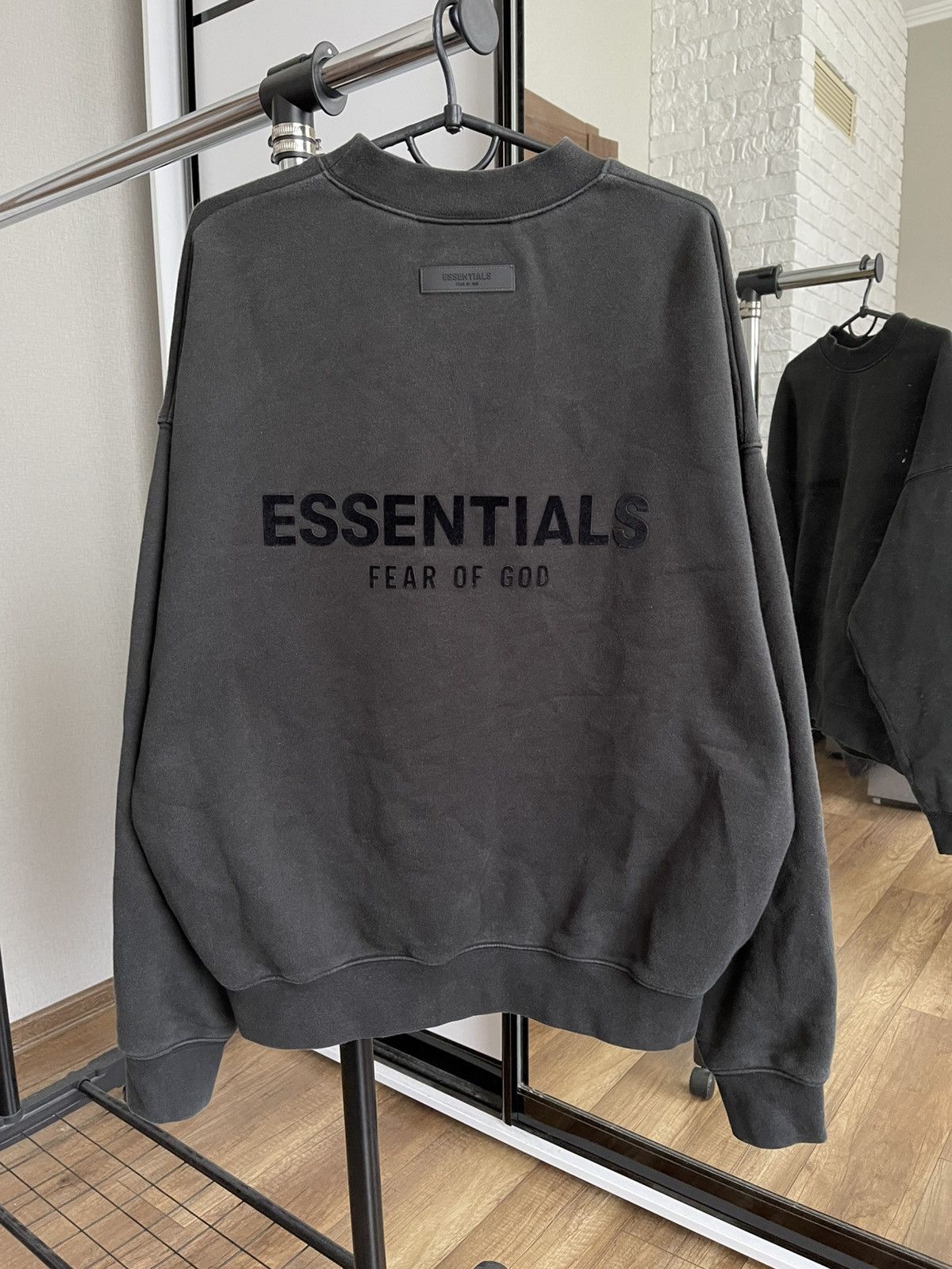 Fear of God Essentials Fear Of God Sweatshirt Crewneck Size US S / EU 44-46 / 1 - 3 Thumbnail
