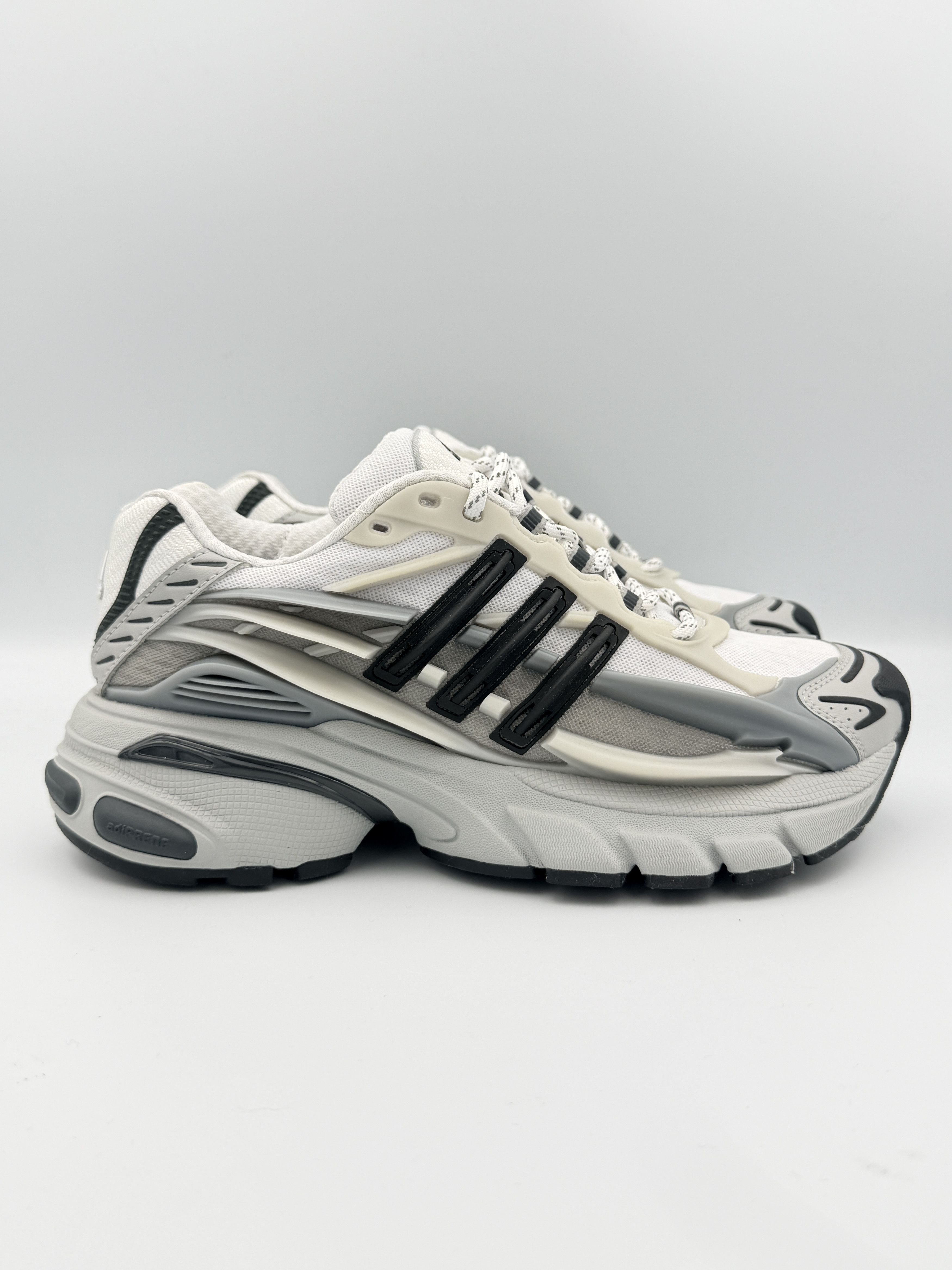 Adidas × Pharrell Pharrell adidas Adistar Jellyfish Solid Grey Black Sample Size US 6 / EU 39 - 2 Thumbnail
