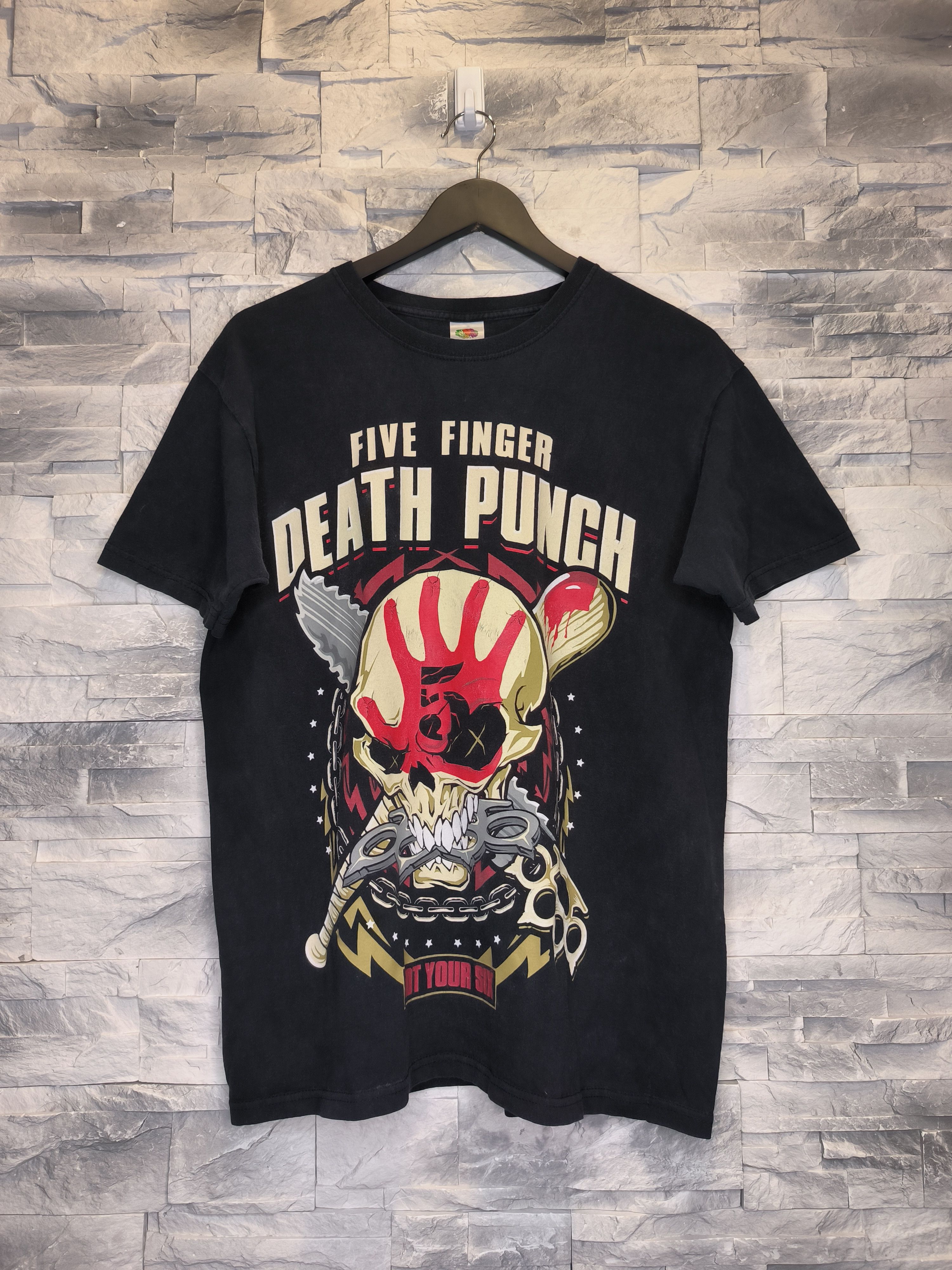 Band Tees Five Finger Death Punch T-Shirt Tee Rock Vintage 2017 Size US M / EU 48-50 / 2 - 1 Thumbnail