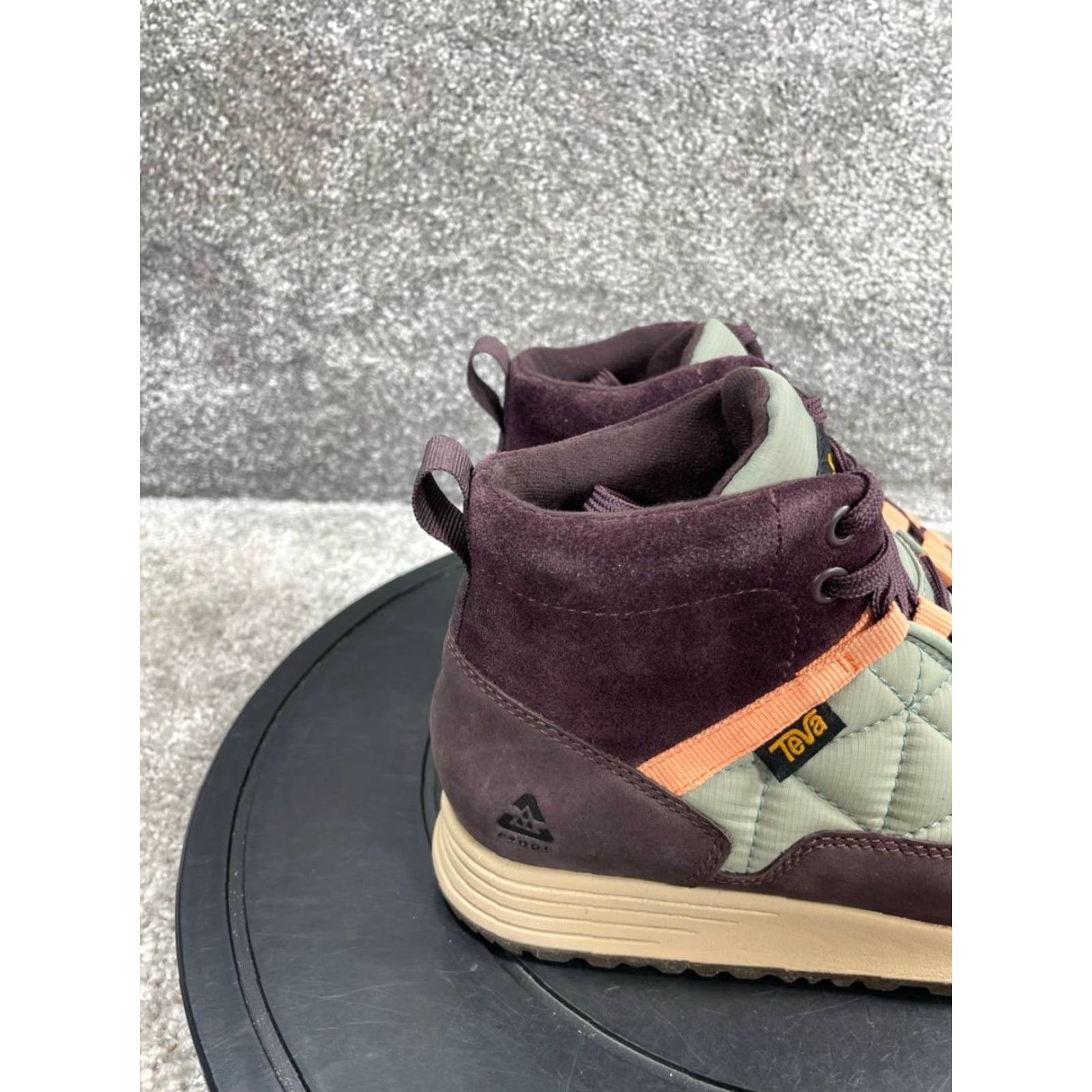 Teva VINTAGE Teva Women's Hiking Boots Ankle Waterproof Leather Size 5.5 Burgundy Fall Winter Size US 5.5 / IT 35.5 - 3 Thumbnail