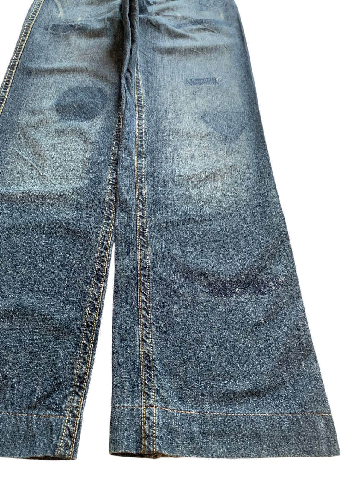 Japanese Brand SALES🔥Vintage Japanese Brand Blue Wash Distress Baggy Jeans Size US 33 - 7 Thumbnail