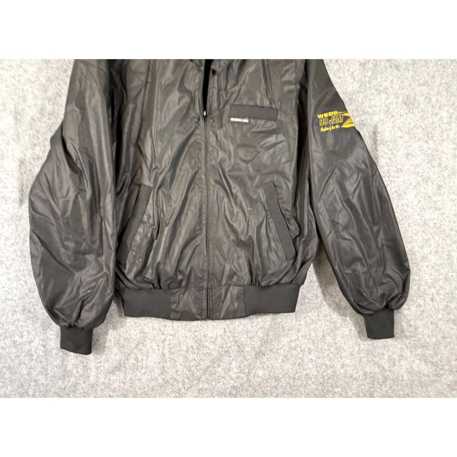 Members Only VINTAGE Members Only Bomber Jacket Mens 40 Black Austin Radio Station Logo Full Zip Lined Stand Up Neck VTG Size US XXS / EU 40 - 4 Thumbnail