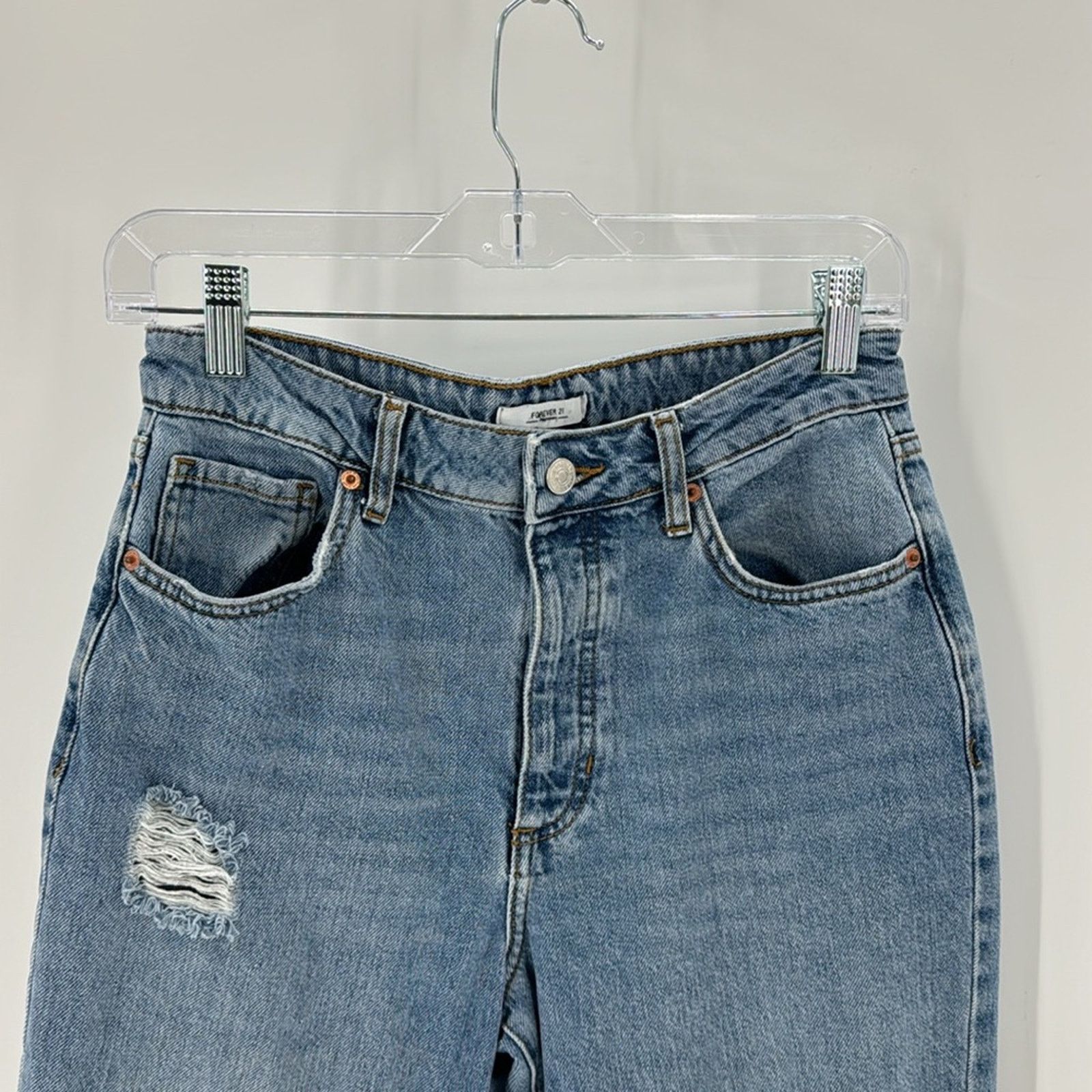 Forever 21 Forever 21 high waisted distressed tapered leg jeans sz 26 Size 26" / US 2 / IT 38 - 2 Thumbnail