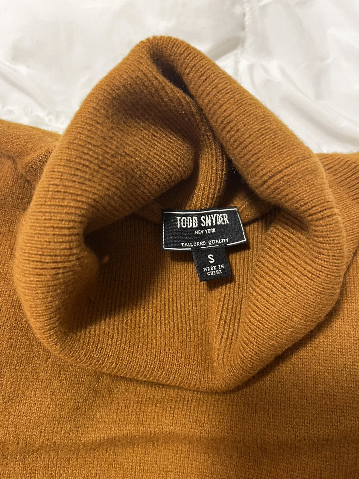 Todd Snyder 100% Cashmere Brown Todd Synder Turtle Neck Size US S / EU 44-46 / 1 - 2 Thumbnail