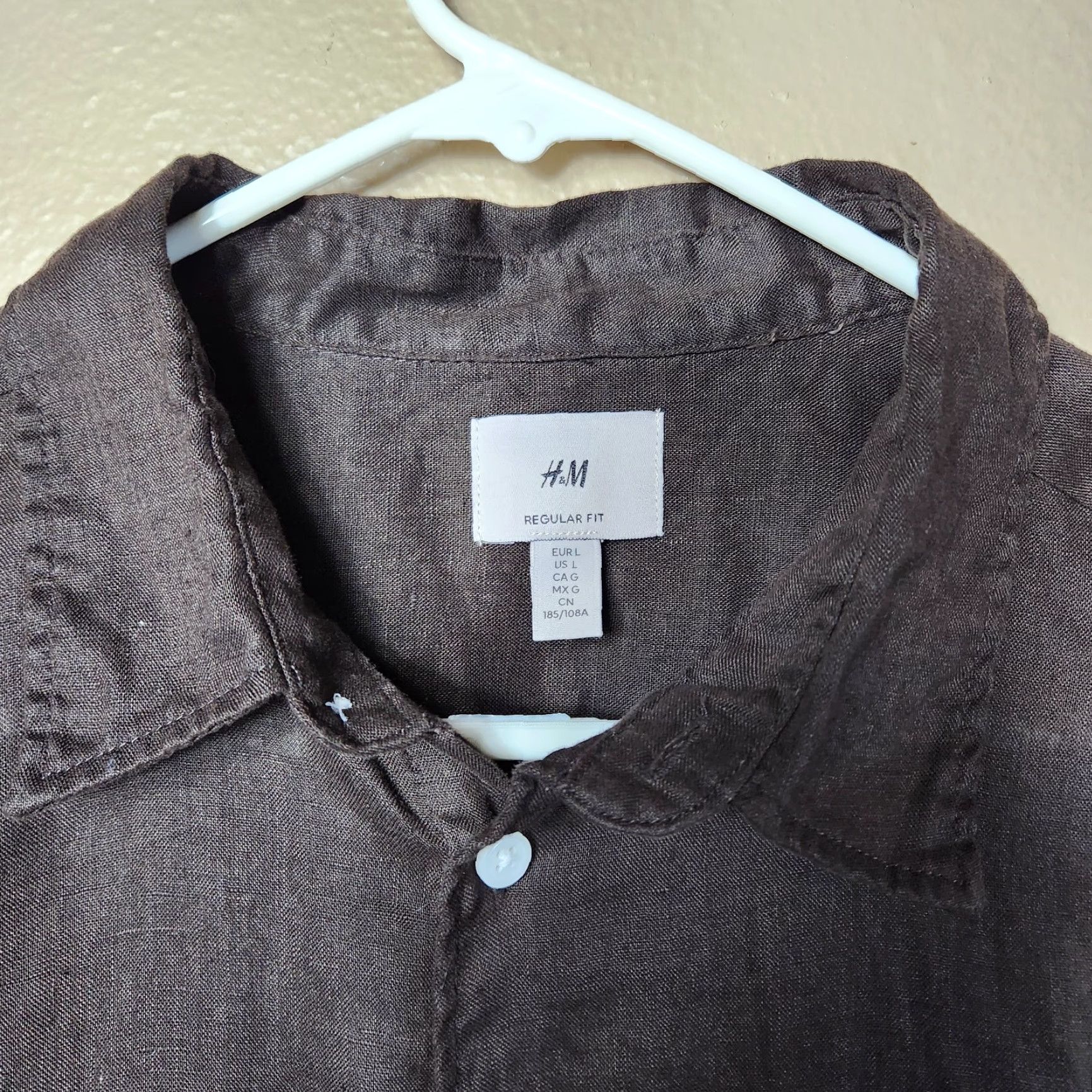 H&M H&M Mens |L| Dark Brown 100% Linen Short Sleeve Buttonfront Shirt Shirt Button-Up Pocketed Beach Preppy Vacation Mens L Brown Linen Size US L / EU 52-54 / 3 - 3 Thumbnail