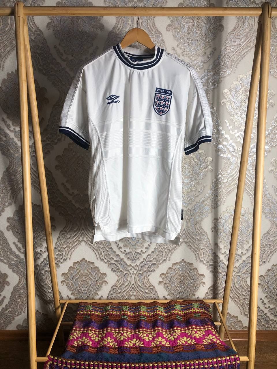 Umbro VINTAGE UMBRO ENGLAND RETRO SOCCER JERSEY MANCHESTER Y2K 90s Size US L / EU 52-54 / 3 - 2 Thumbnail