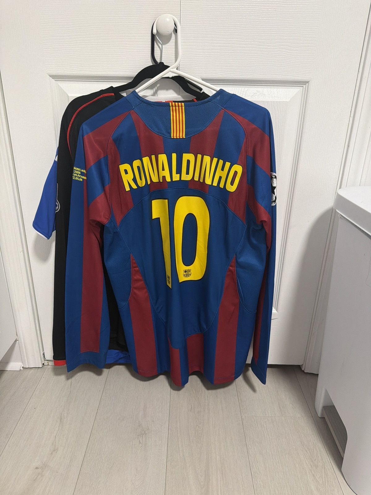Other Ronaldinho jersey Size US L / EU 52-54 / 3 - 1 Thumbnail