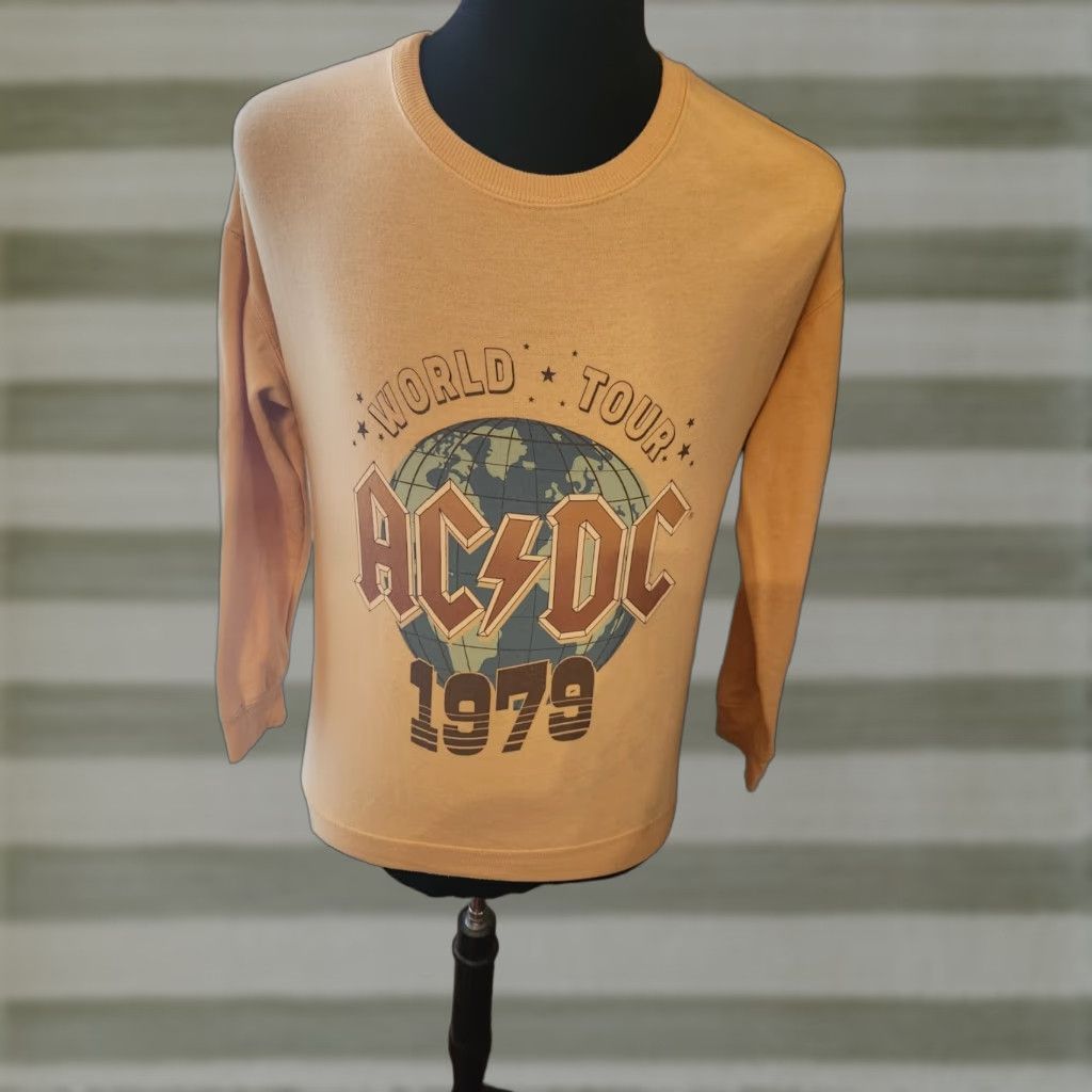 Vintage AC/DC Sweatshirt 1979 World Tour Yellow XS Women’s Long Sleeve Pullover Fleece Logo Rock Casual Activewear Winter Spring Summer Fall Size XS / US 0-2 / IT 36-38 - 1 Thumbnail