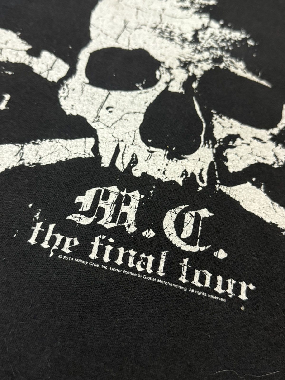 Band Tees MOTLEY CRUE 2014 RARE Size US XL / EU 56 / 4 - 5 Thumbnail