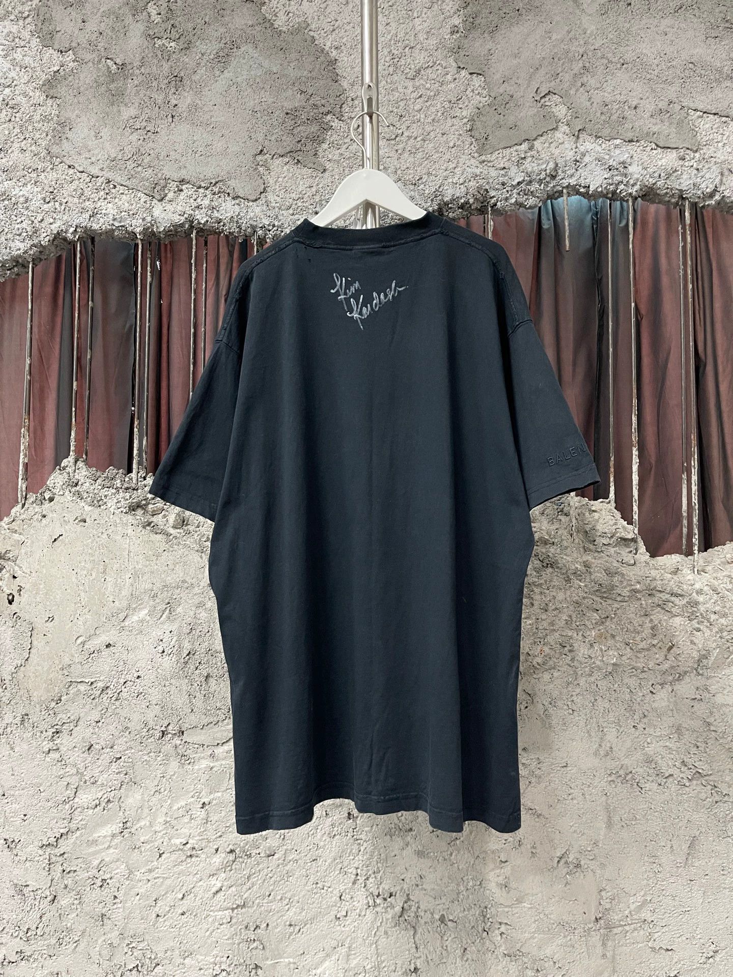 Balenciaga Balenciaga Fanclub Short Sleeve T-shirt Size 1 Size US L / EU 52-54 / 3 - 2 Thumbnail