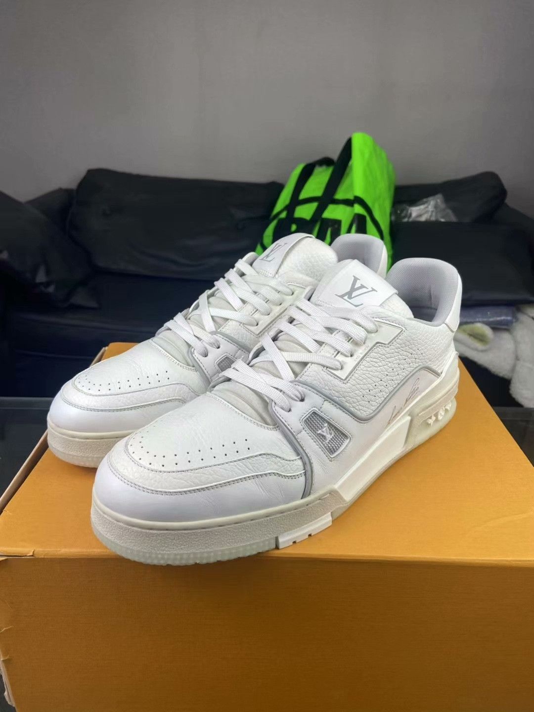 Louis Vuitton Louis Vuitton Training White Lowtop Sneakers 11 Men Size US 11 / EU 44 - 1 Thumbnail