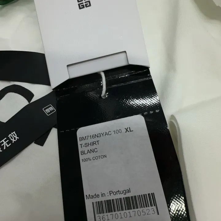 Givenchy Givenchy Givenchy FW22 Letter Print Short Sleeve TShirt -2 Size US XL / EU 56 / 4 - 2 Thumbnail