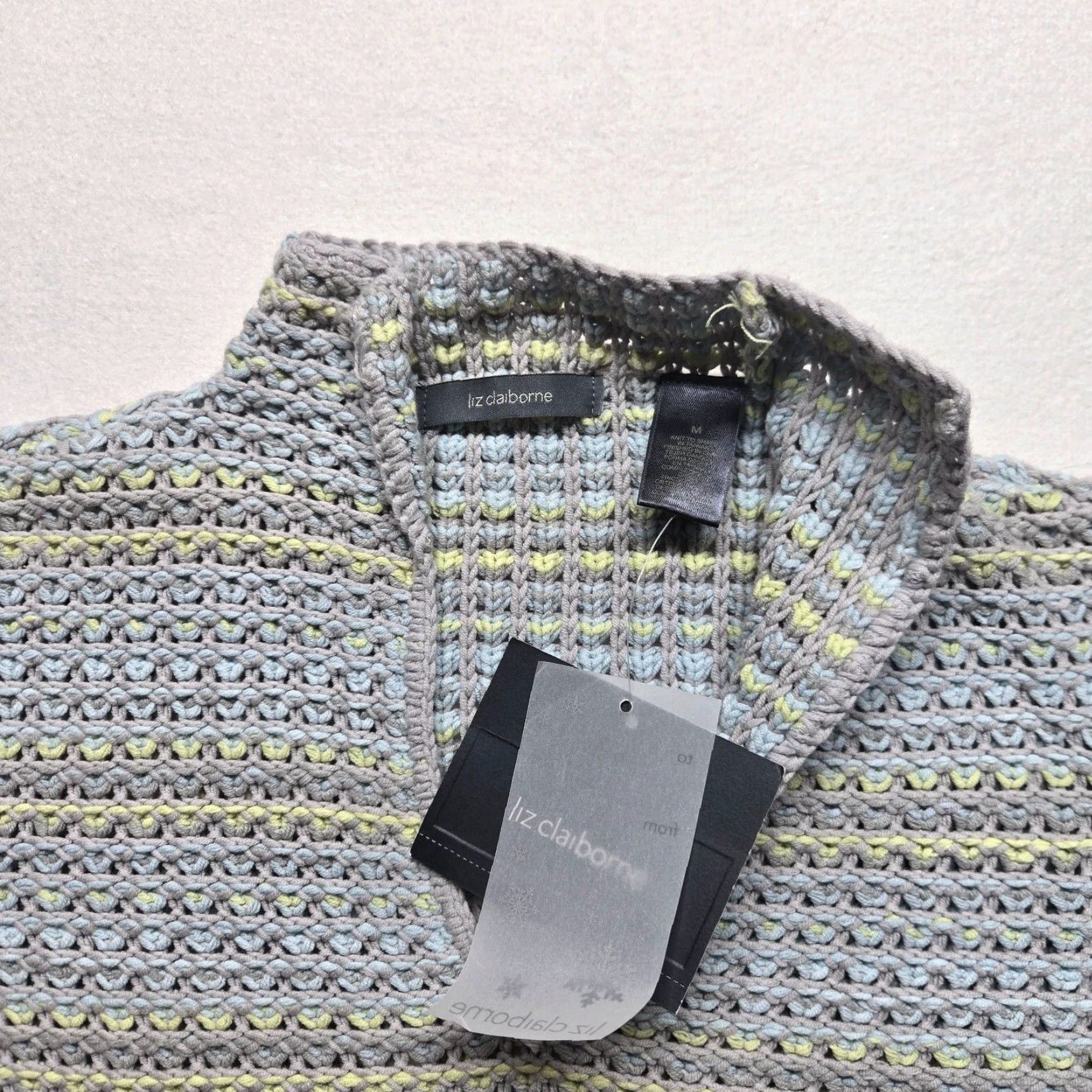 Liz Claiborne Liz Claiborne Sweater Shirt (Top) Long Sleeve M Gray Knit V-Neck Glitter - Classic Elegant Holiday Sparkle, Modern, All Seasons - Women, Regular Fit Size M / US 6-8 / IT 42-44 - 2 Thumbnail