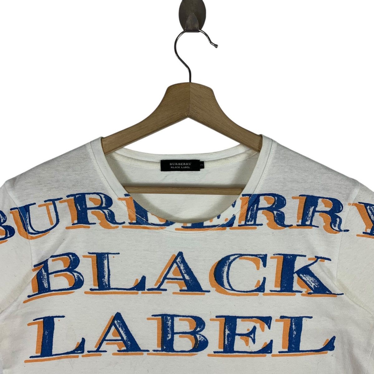 Burberry × Designer BURBERRY BLACK LABEL big spellout printed tee Size US M / EU 48-50 / 2 - 2 Thumbnail