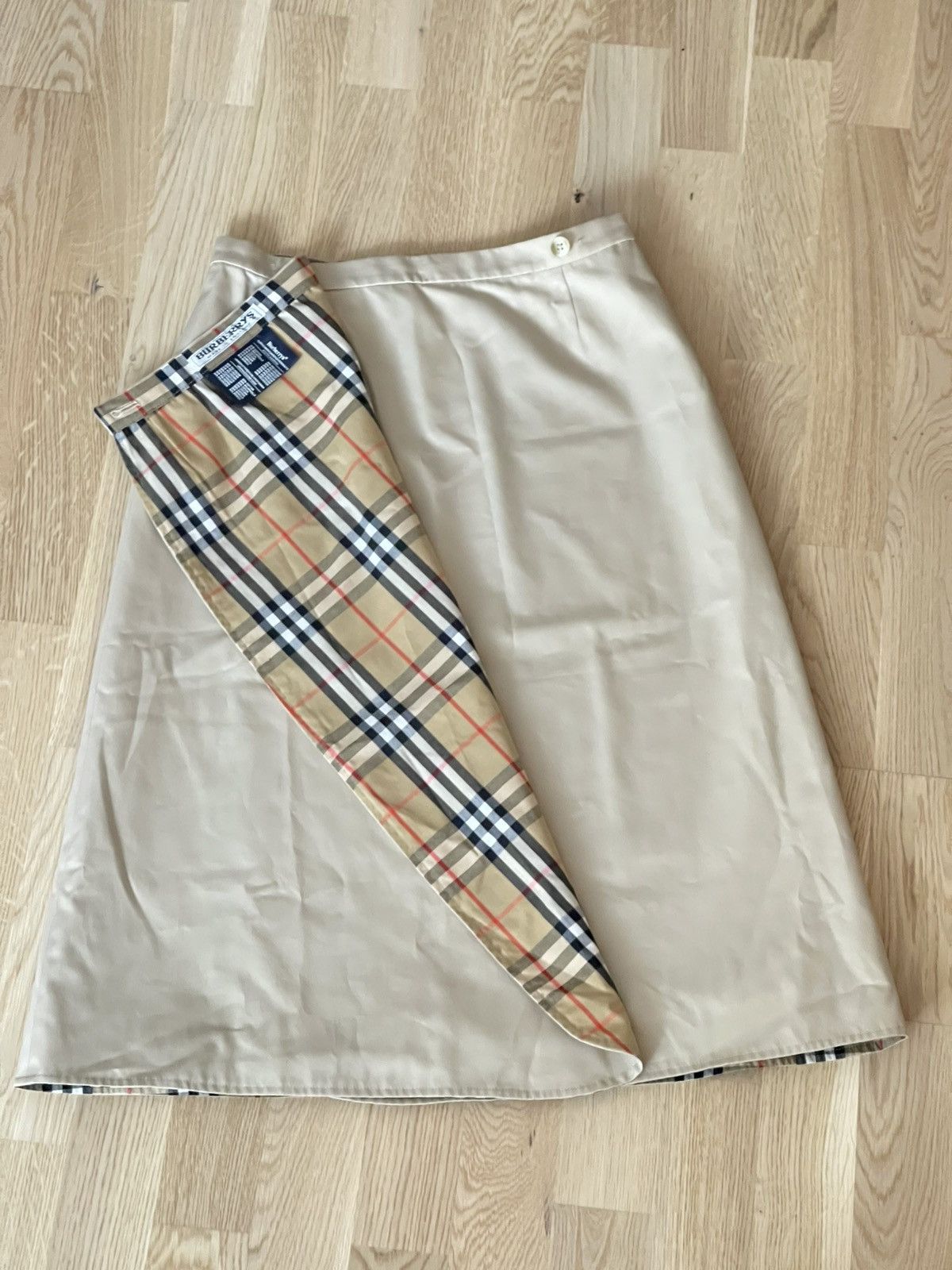 Burberry Vintage Burberry Skirt Check Lining Size 27" / US 4 / IT 40 - 3 Thumbnail