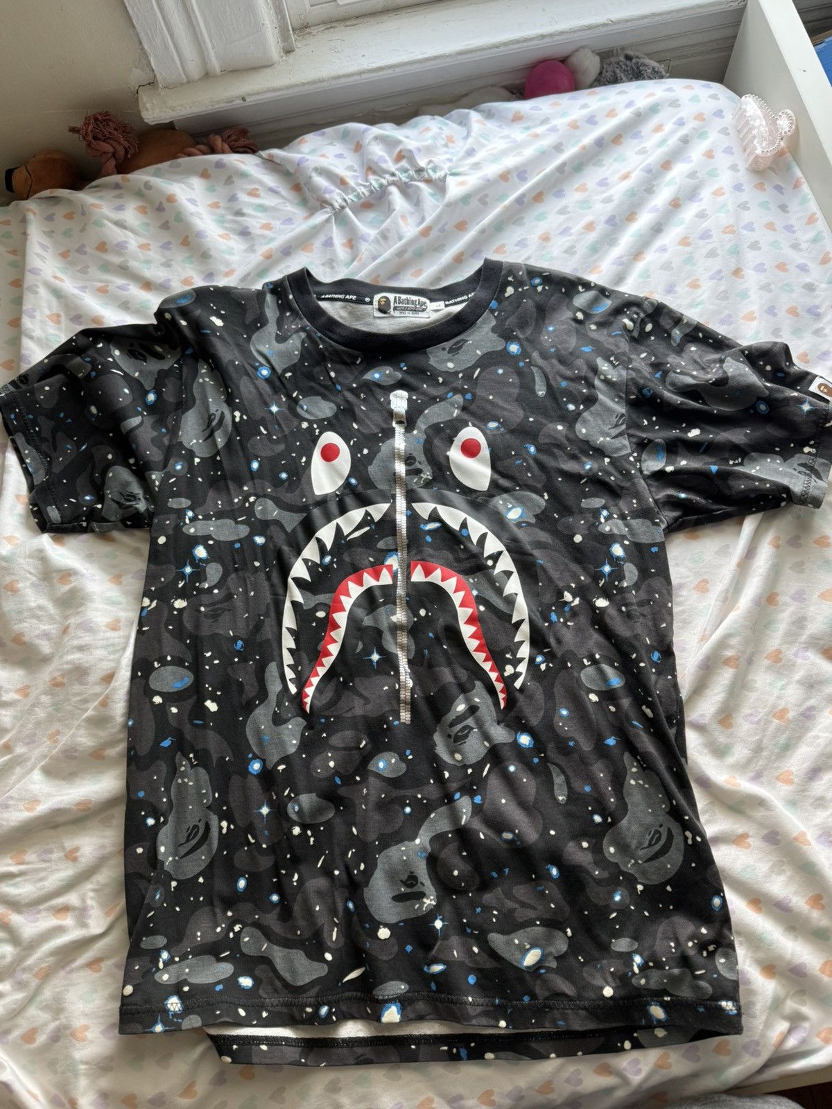 Bape Bape space camo shark tee Size US L / EU 52-54 / 3 - 1 Thumbnail