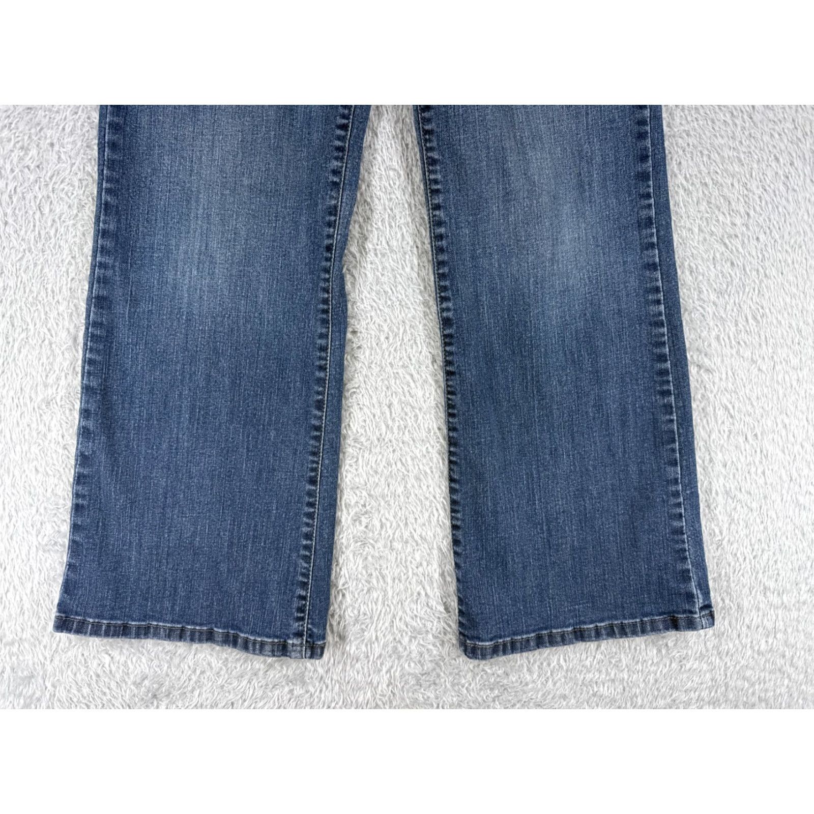 Levi's Levi's Jeans Women Jeans Bootcut Mid 512 Perfectly Slimming Blue 26x27 Juniors 10 Denim Pants Comfort 5-Pocket Modern American 90s? Size 32" / US 10 / IT 46 - 2 Thumbnail