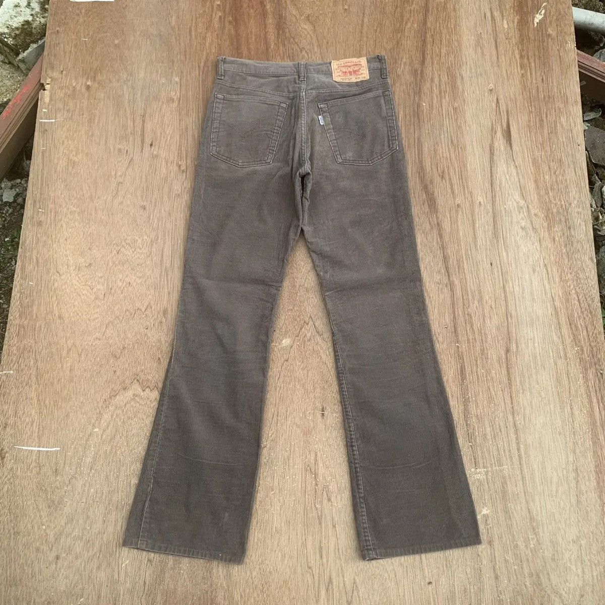 Levi's 💥1990’s VINTAGE LEVI’S 517 JEANS FLARE LEVIS CORDUROY PANTS Size US 28 / EU 44 - 14 Thumbnail
