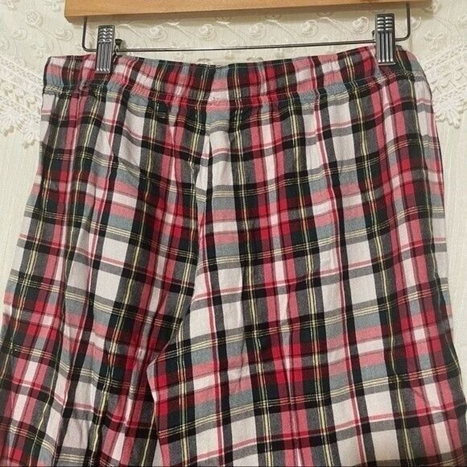 Victoria's Secret Victoria’s Secret Pajama Pants Plaid Black Red White Small Size ONE SIZE - 7 Thumbnail