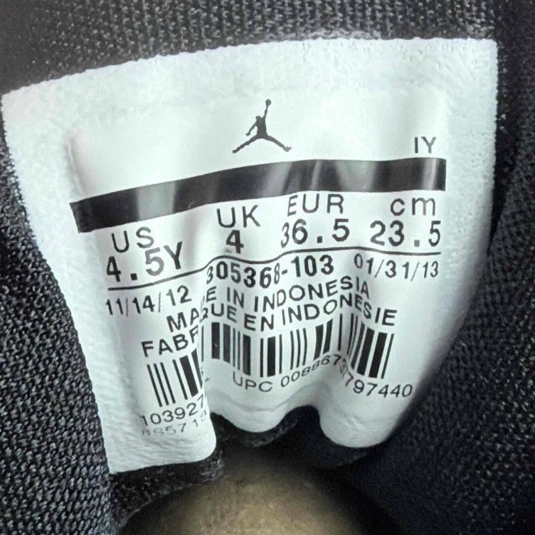 Jordan Brand Air Jordan 8 Retro Bugs Bunny Size 4.5 GS / 6W 305368-103 OG Size US 6 / IT 36 - 8 Thumbnail