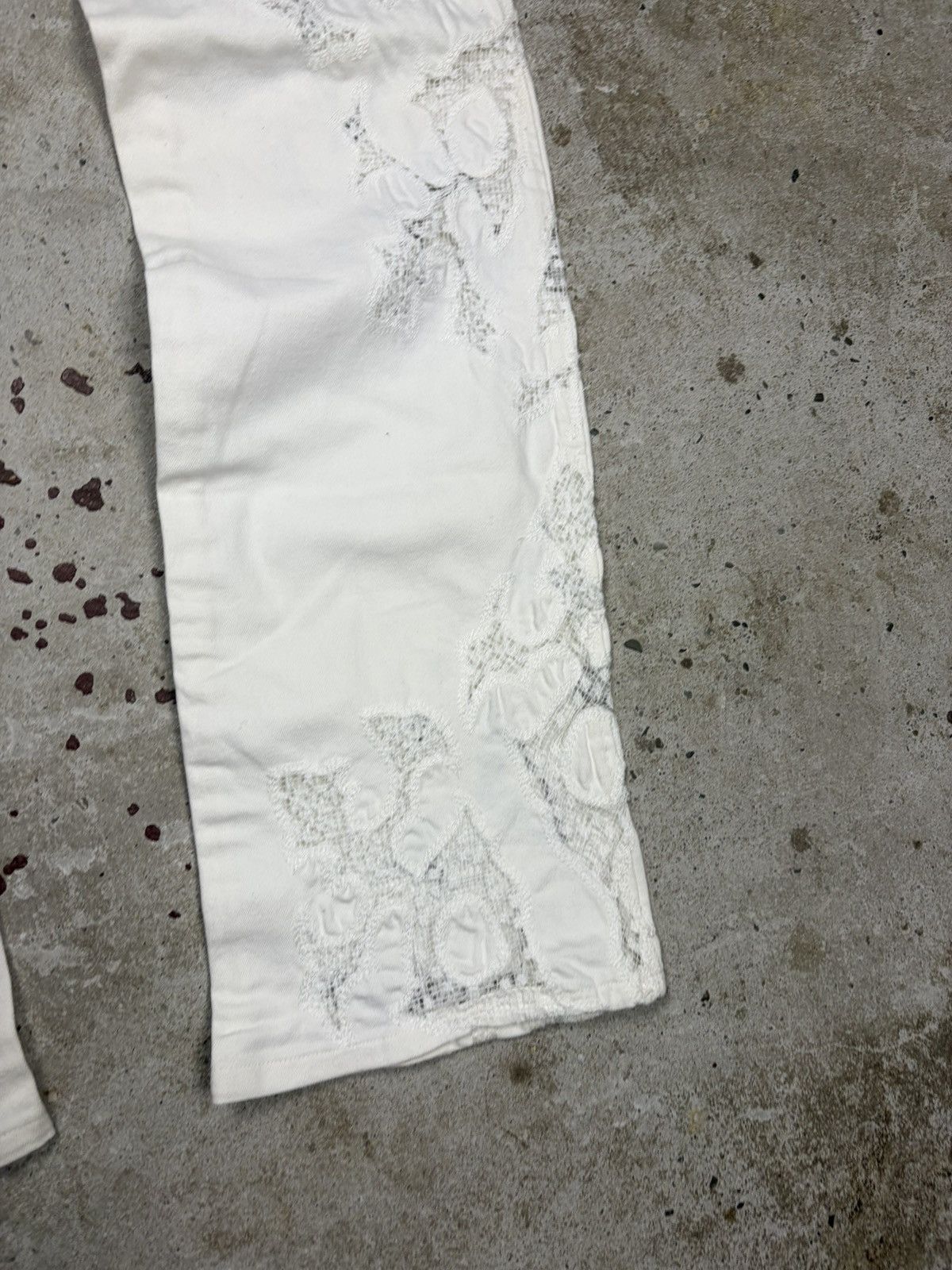Roberto Cavalli Vintage 2000s Roberto Cavalli White Lace Embroidery Pants Size 30" / US 8 / IT 44 - 15 Thumbnail