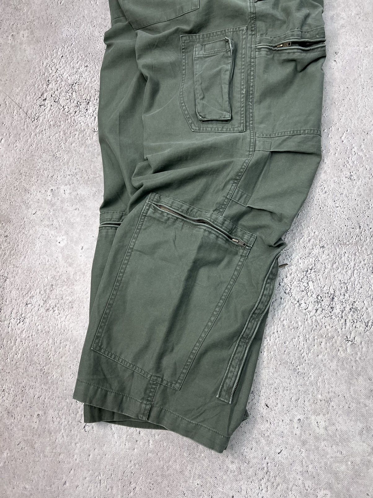 Carhartt × Vintage Vintage y2k Carhartt Baggy olive Cargo Pants Size US 34 / EU 50 - 8 Thumbnail