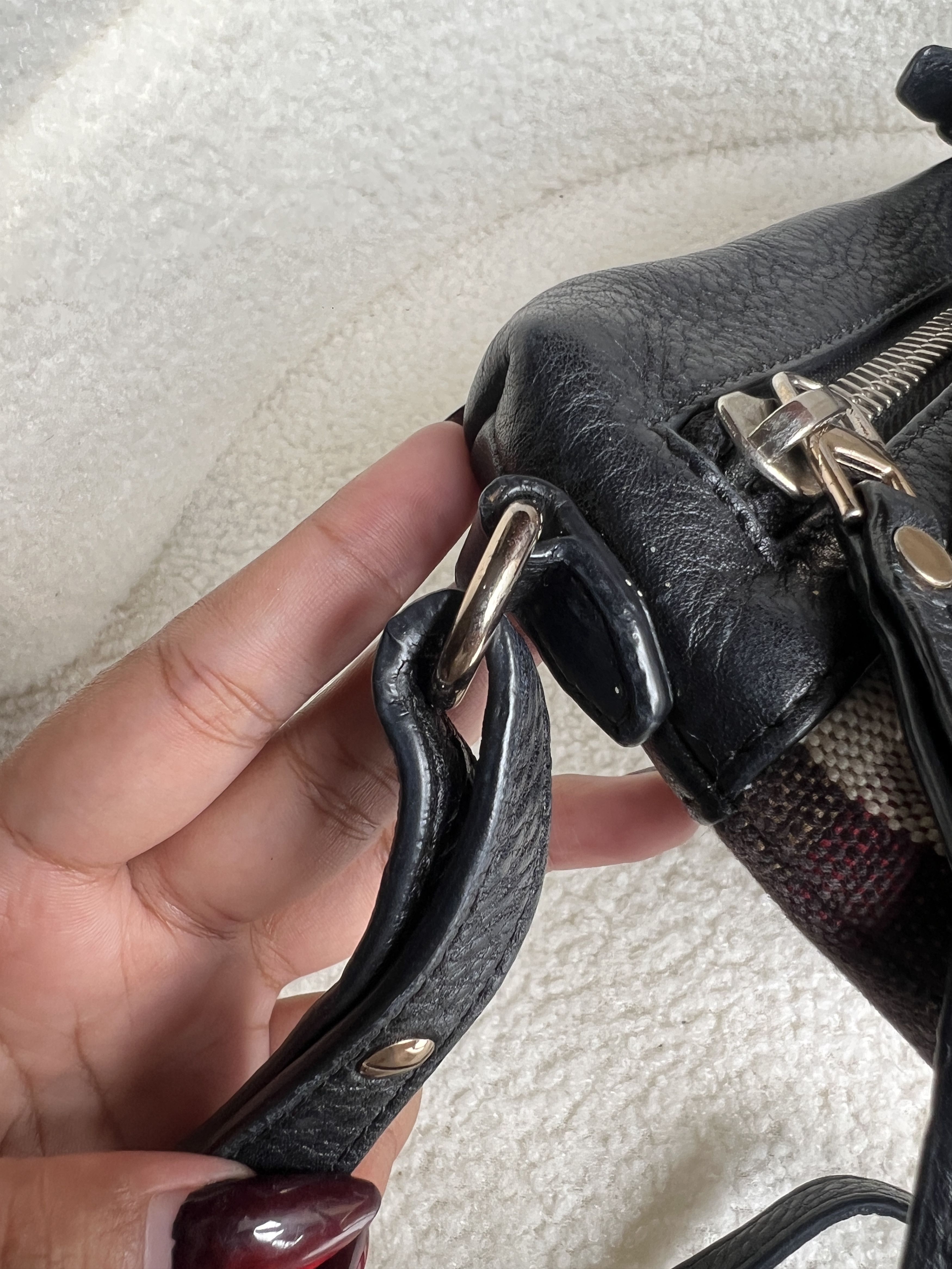 Burberry Authentic Burberry Nova Check Shoulder Bag Size ONE SIZE - 11 Thumbnail