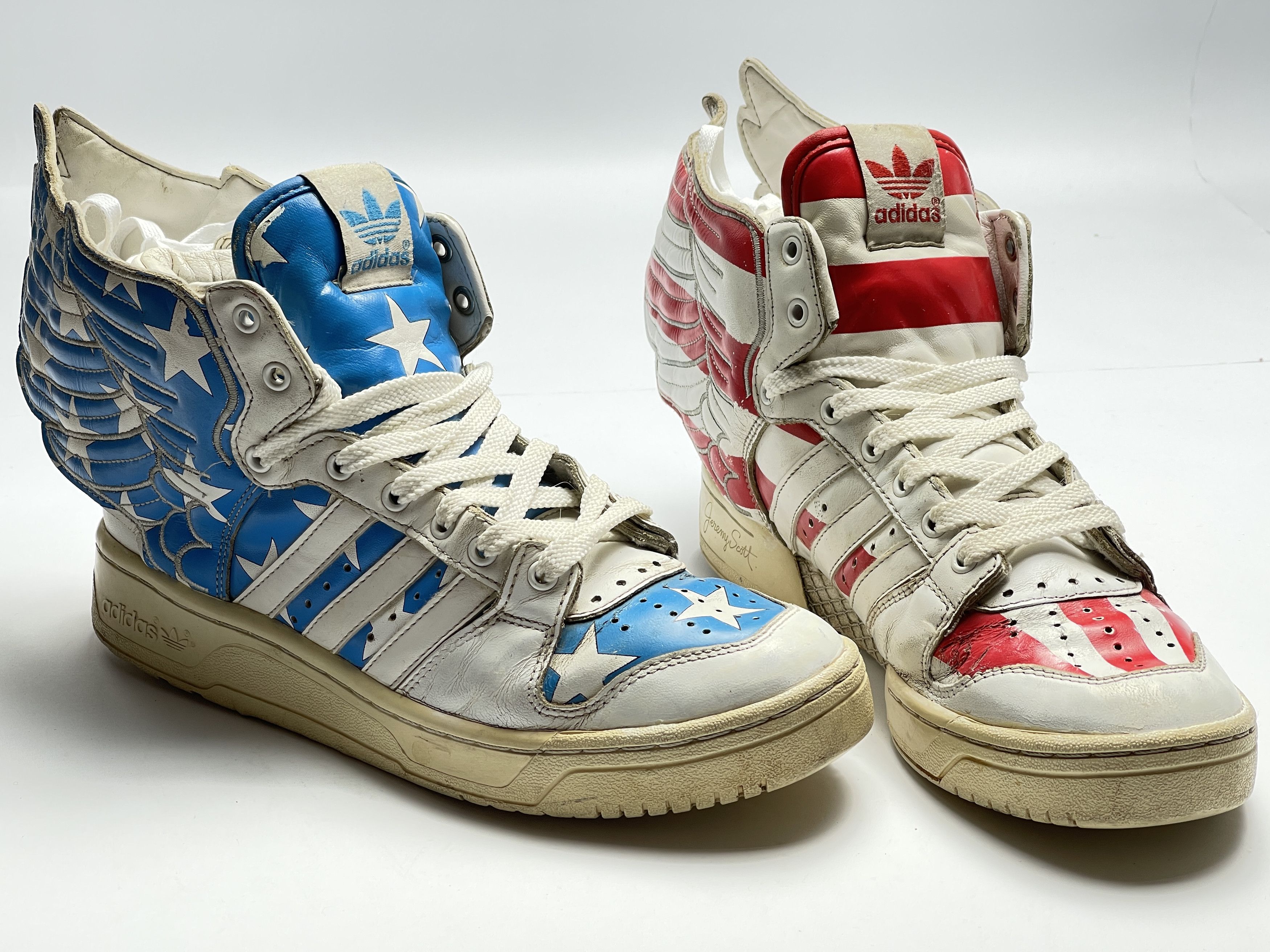 Adidas × Jeremy Scott Rare Adidas x Jeremy Scott Pixel Wings