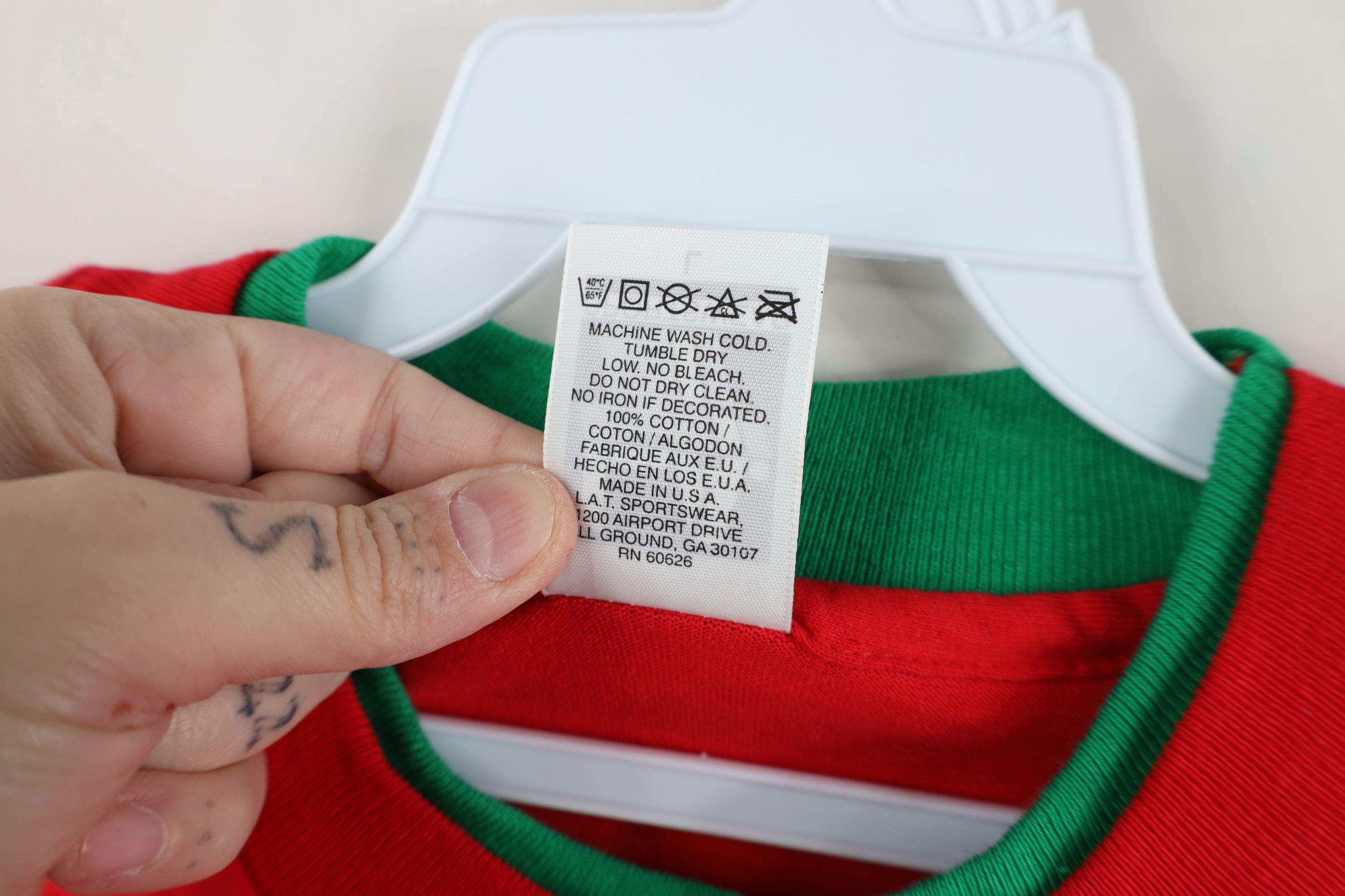 Vintage Vintage 90s Streetwear Heavy Layered T-Shirt Cotton Red USA Size US L / EU 52-54 / 3 - 8 Thumbnail