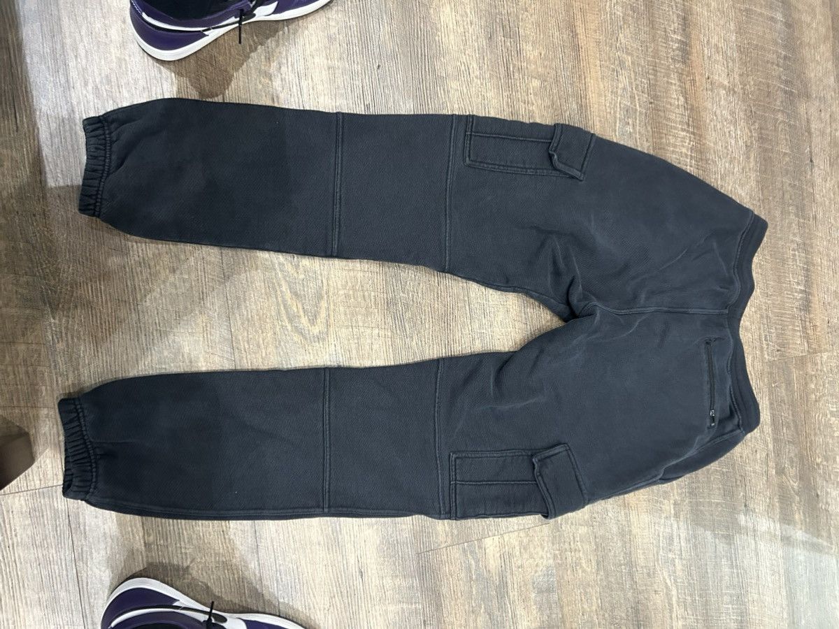 Off-White Off white black sweats Size US 32 / EU 48 - 2 Thumbnail