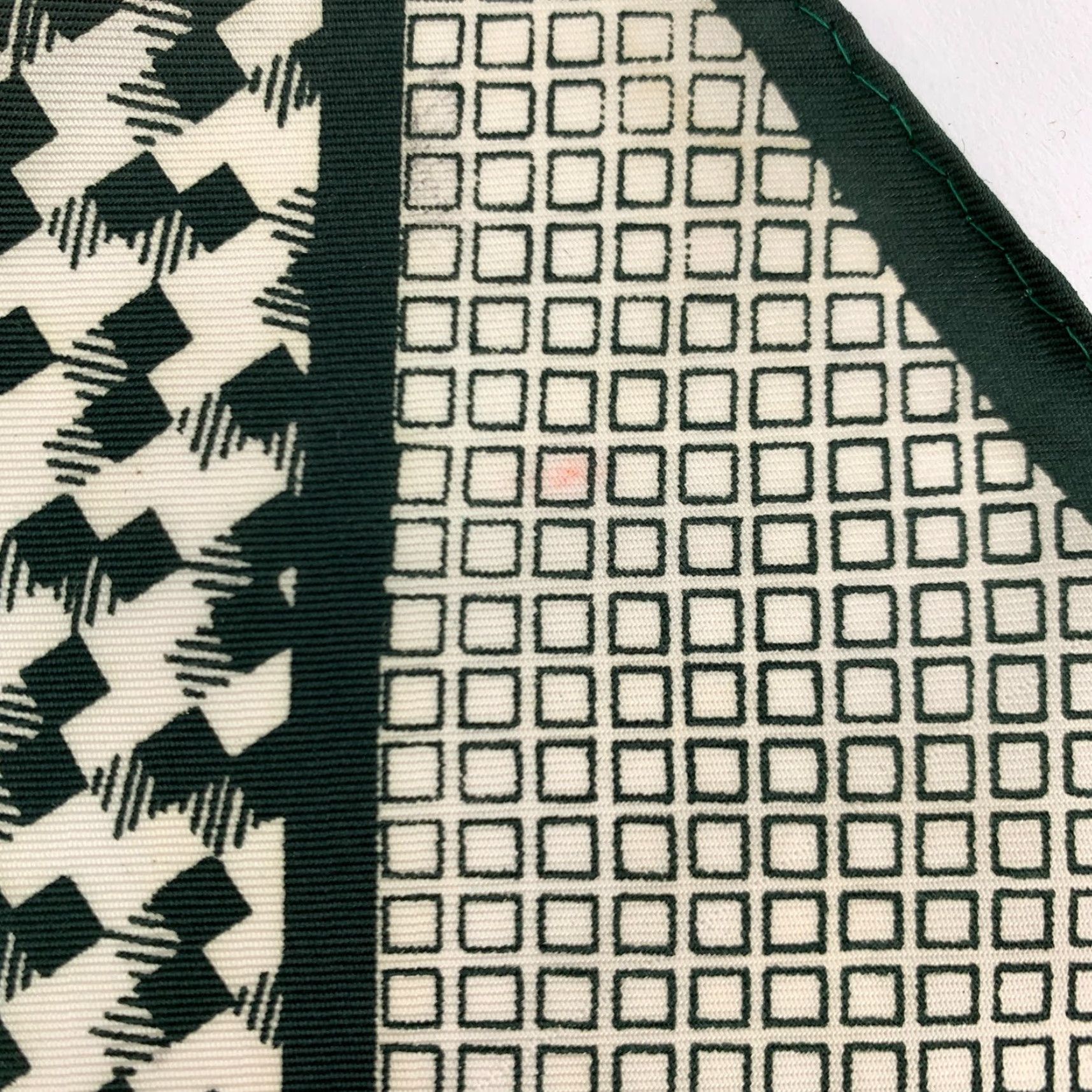 Vintage VINTAGE Unbranded Geometric Acetate Neck Scarf 13" x 34" Green White Womens Rectangle Scarf Japan 70s Size ONE SIZE - 7 Thumbnail