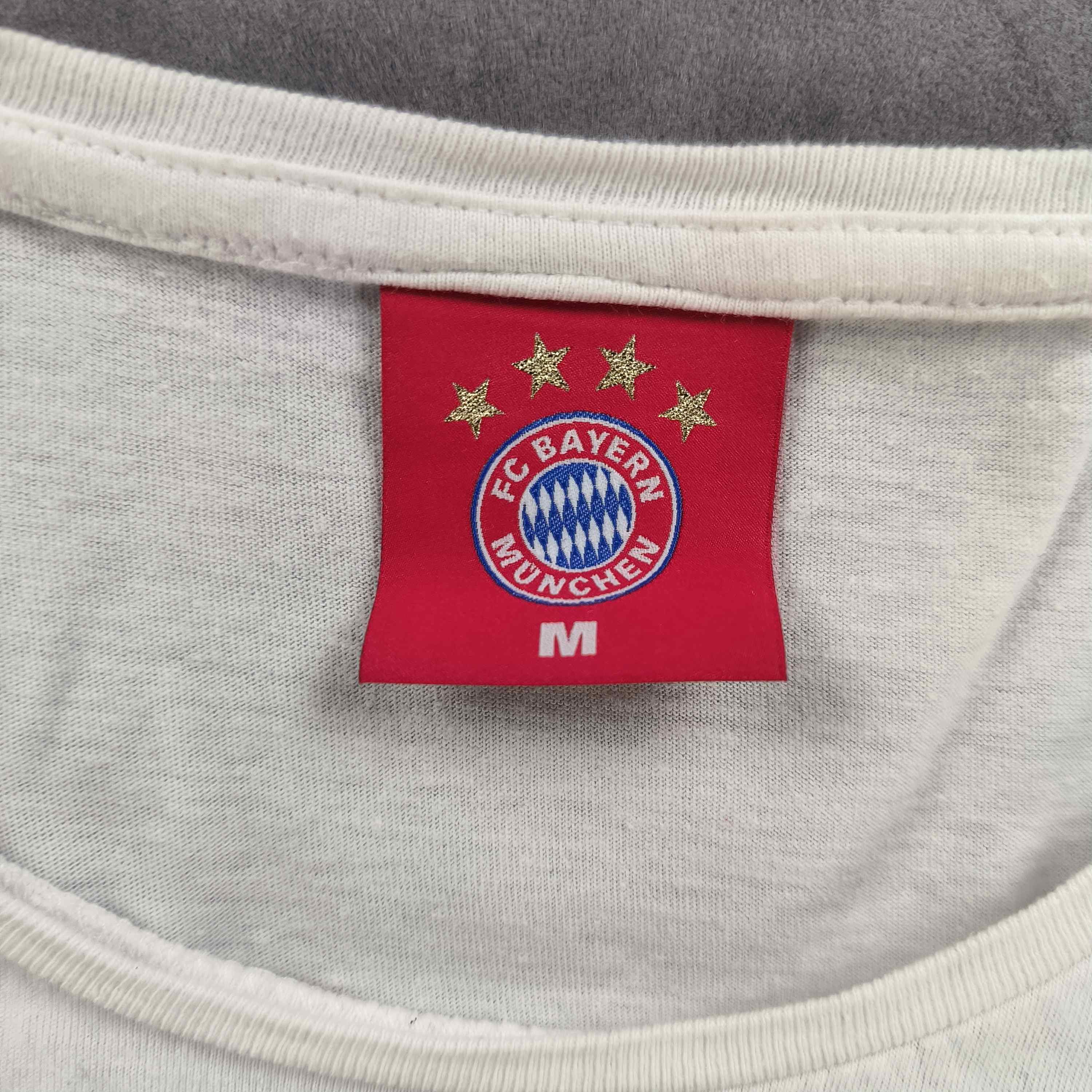 Other Bayern Munich football tee shirt size Womens M Size M / US 6-8 / IT 42-44 - 4 Thumbnail