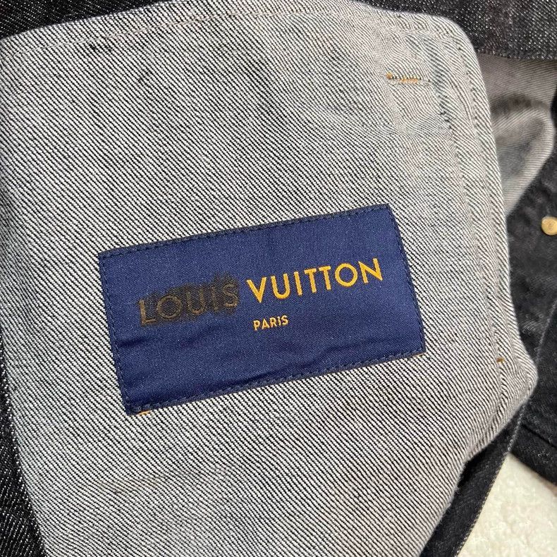 Louis Vuitton Louis Vuitton Embossed Logo Denim Jacket-2506 Size US XXL / EU 58 / 5 - 6 Thumbnail