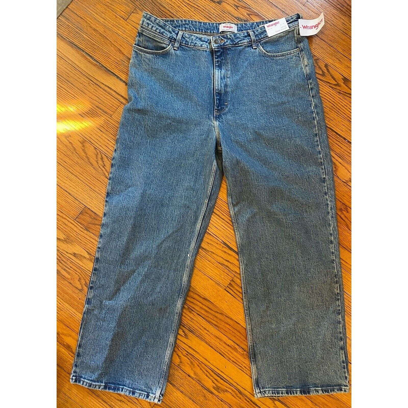 Wrangler NWT Wrangler Mid Jean Mens Loose Straight Inspection Sticker Size US 34 / EU 50 - 2 Thumbnail