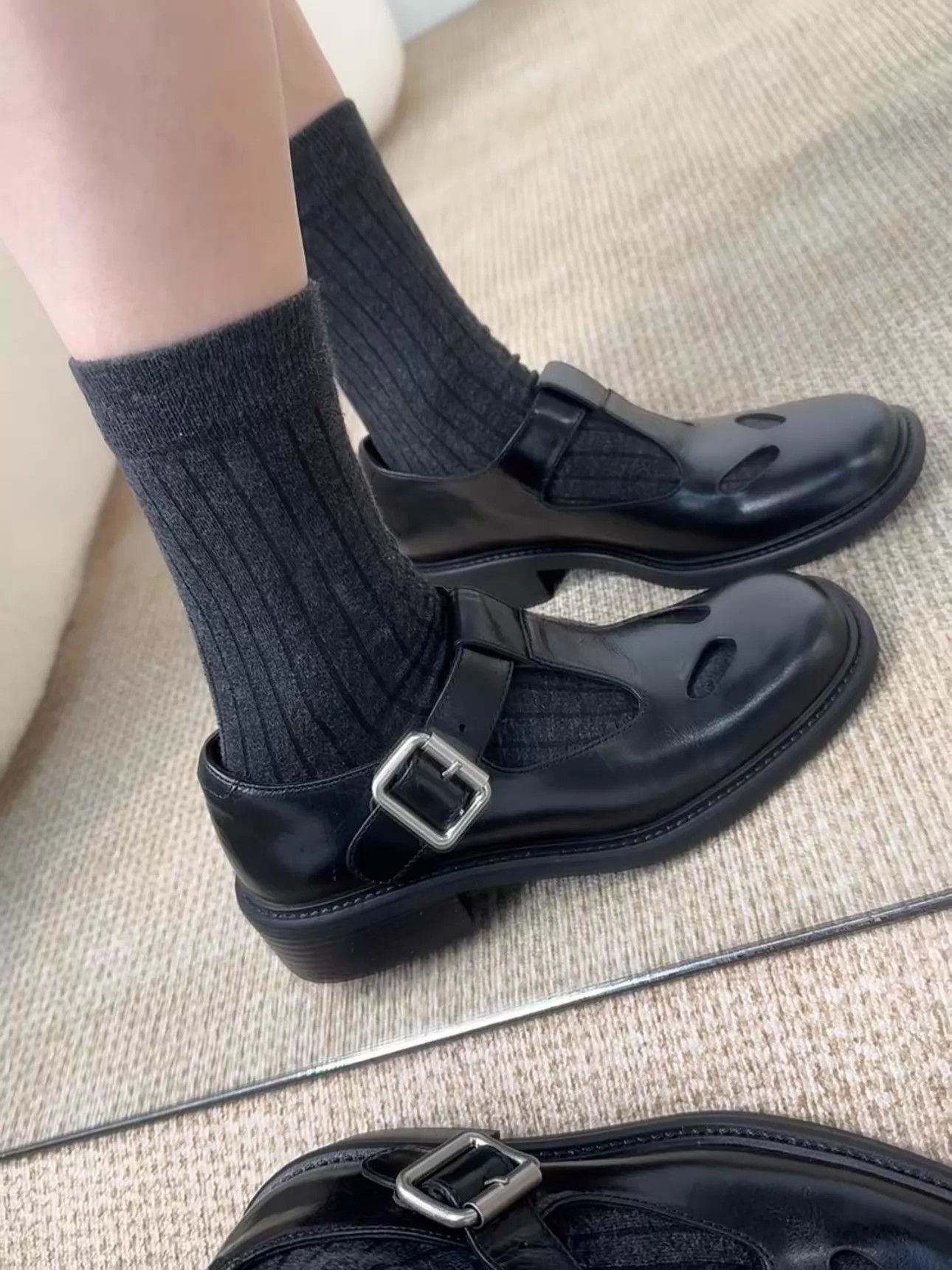 Miu Miu MIU MIU Black Leather Buckle T-strap Mary Jane 38 Size US 7.5 / IT 37.5 - 9 Thumbnail