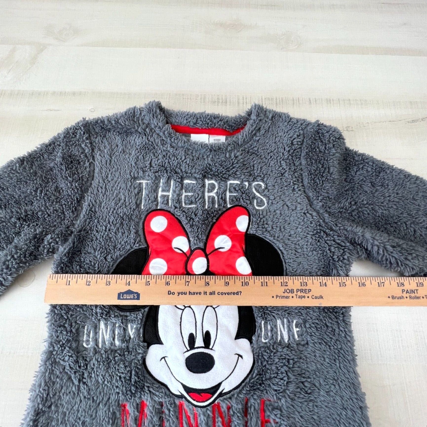 Disney Disney Minnie Mouse Womens Fuzzy Sweater Small Juniors Gray Pullover Size S / US 4 / IT 40 - 6 Thumbnail