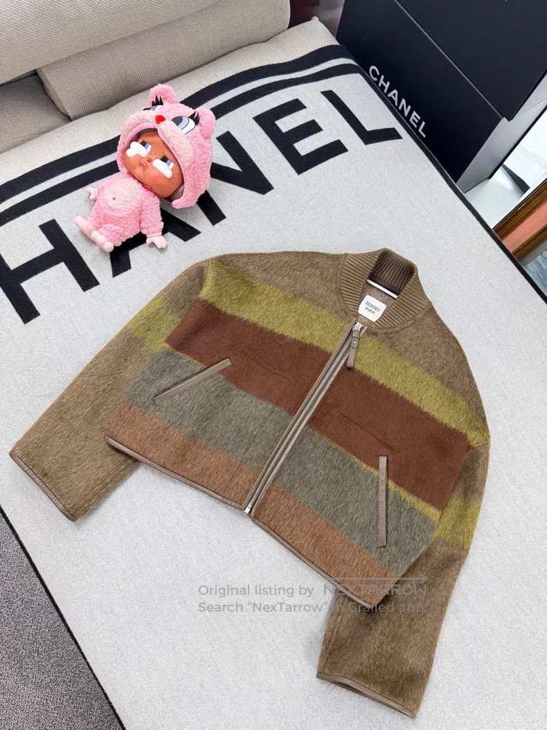 Hermes Hermes Green and Brown Cashmere Mohair Short Jacket Size XXS / US 00 / IT 34 - 1 Thumbnail