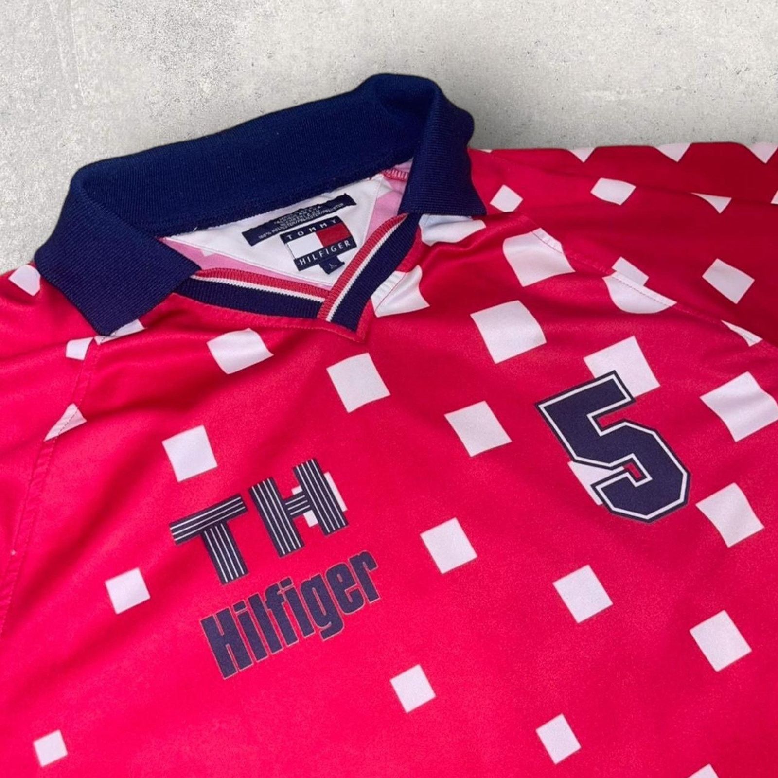 Tommy Hilfiger Vintage Tommy Hilfiger Polo Size US L / EU 52-54 / 3 - 2 Thumbnail