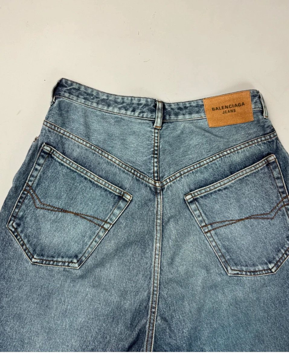 Balenciaga BALENCIAGA TROMPE L’OEIL PRINTED DENIM SWEATPANTS SHORTS Size US 30 / EU 46 - 12 Thumbnail