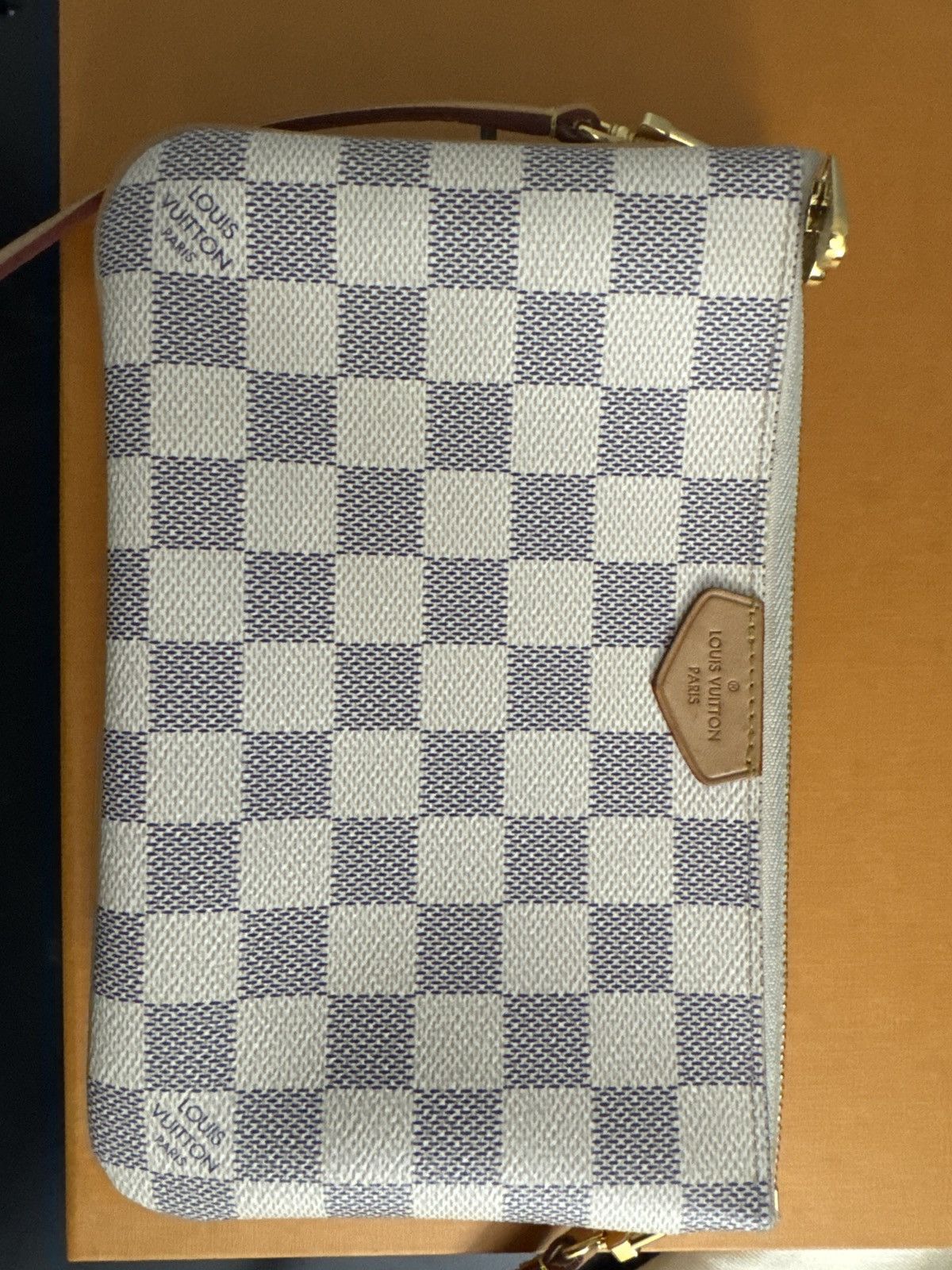 Louis Vuitton LV Double Zip Pochette Leather Convertible Clutch Size ONE SIZE - 8 Thumbnail