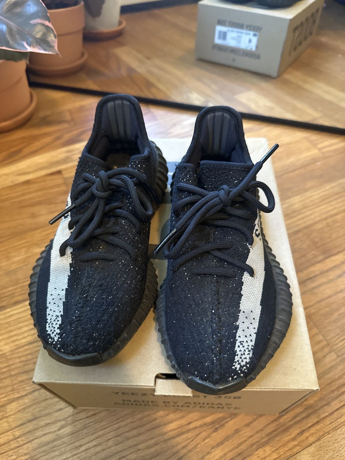 Yeezy Yeezy Boost 350 V2 'Oreo' Size US 4 / IT 34 - 4 Thumbnail
