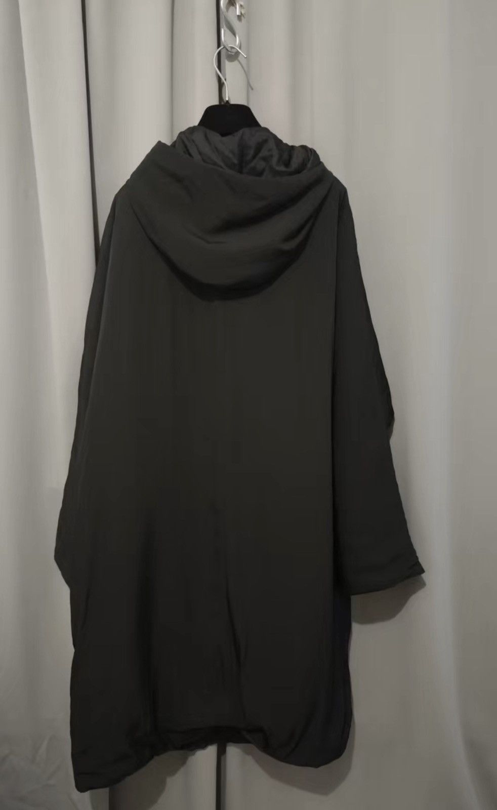 Yohji Yamamoto Yohji Yamamoto Quilted Silk Autumn/Winter Cape Coat Size US M / EU 48-50 / 2 - 6 Thumbnail