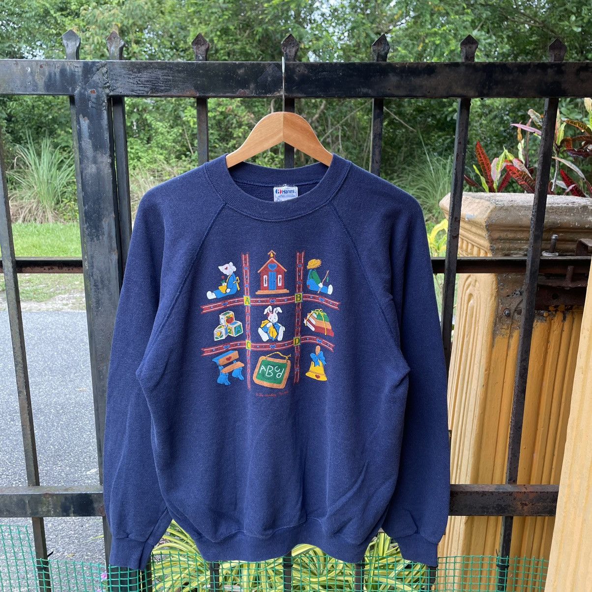 Hanes × Vintage 🔥Vintage 80s Hanes Pop Art Teddy Bear Gift Sweatshirts Size US M / EU 48-50 / 2 - 1 Thumbnail