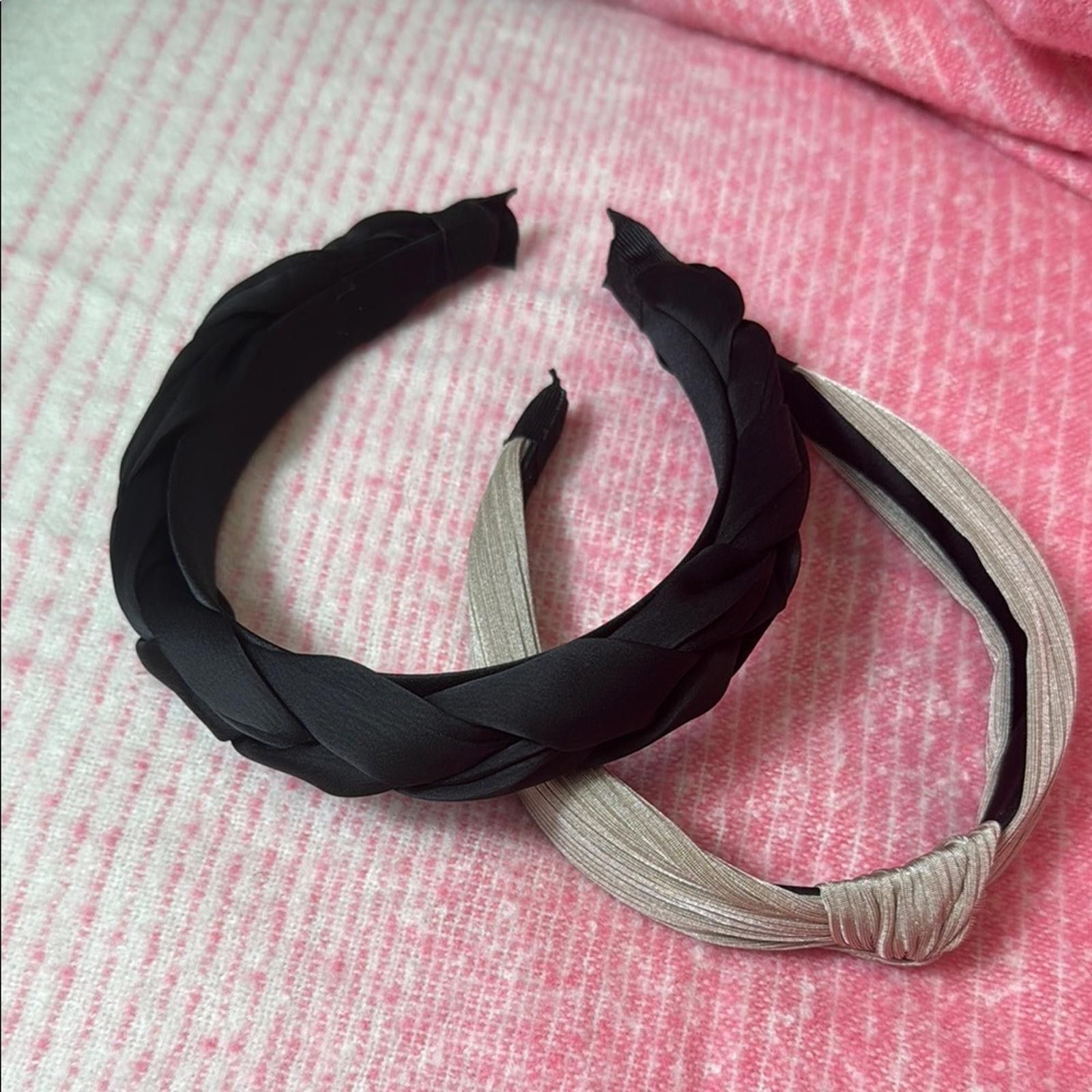 Designer Chic Black and Tan Hair Accessories Set Size ONE SIZE - 3 Thumbnail