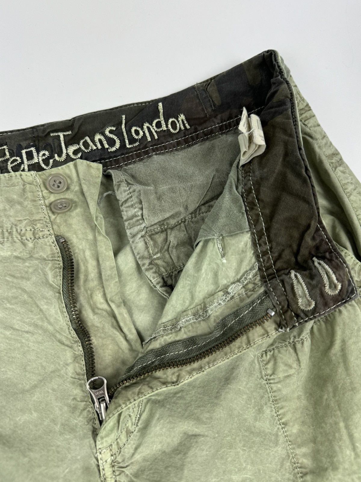 Pepe Jeans Pepe Jeans London Acid Washed Cargo Pants Size US 30 / EU 46 - 11 Thumbnail